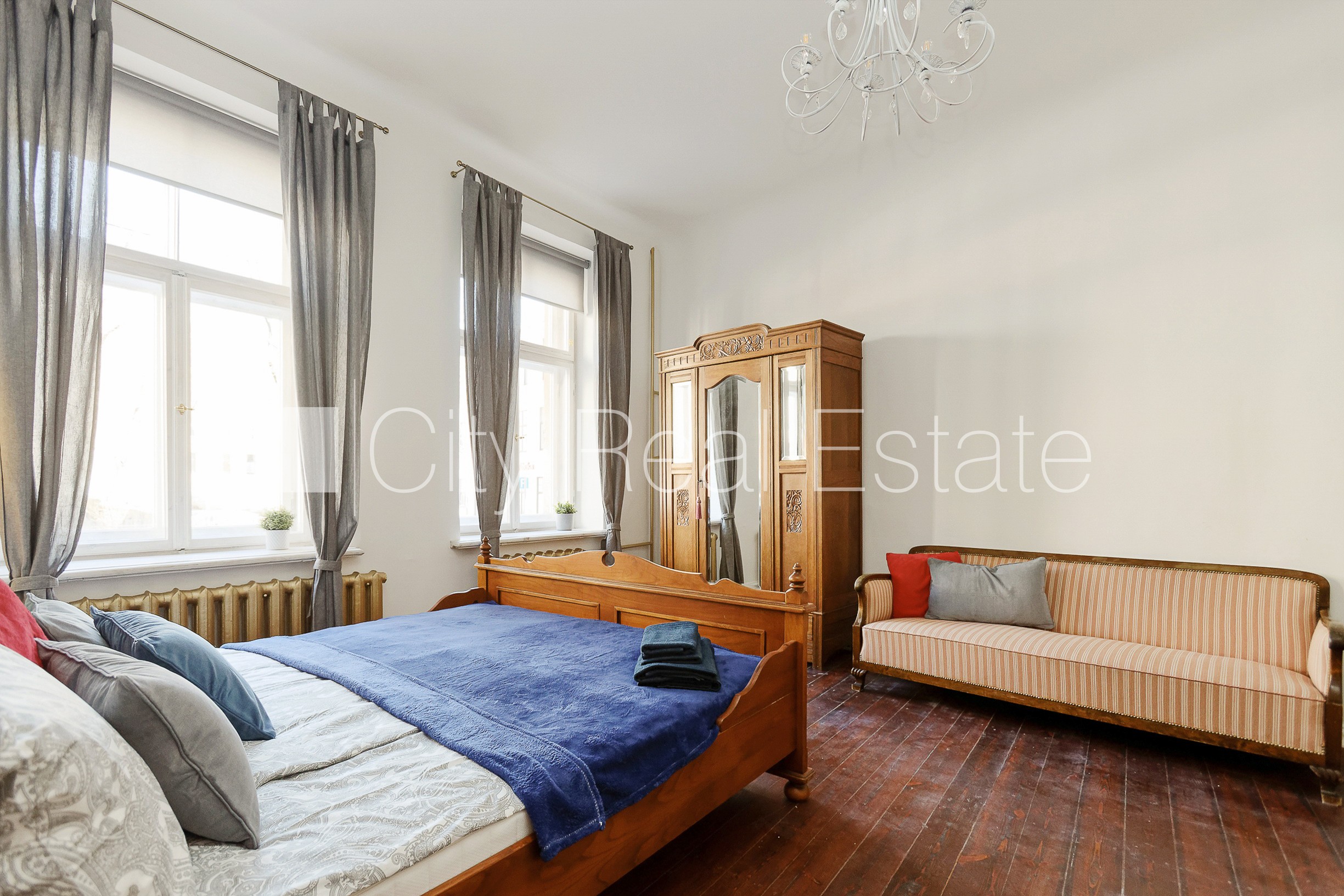 Sludinājumi. Fasādes māja, ieeja no ielas, guļamistabu skaits 4 gab., istabas izolētas 4 gab., virtuve, centrālā Cena: 185000 EUR Foto #5