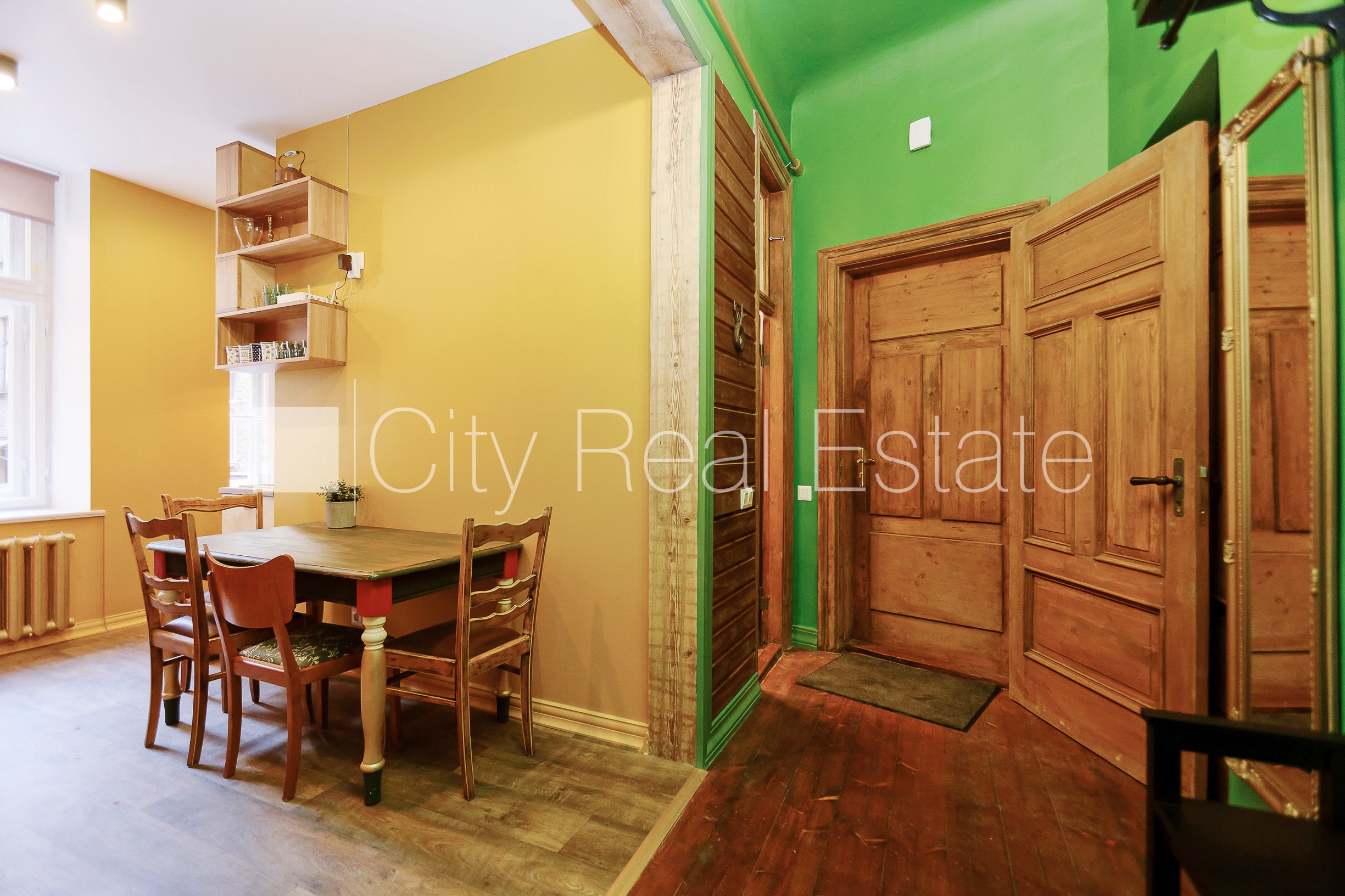 Sludinājumi. Fasādes māja, ieeja no ielas, guļamistabu skaits 4 gab., istabas izolētas 4 gab., virtuve, centrālā Cena: 185000 EUR Foto #23