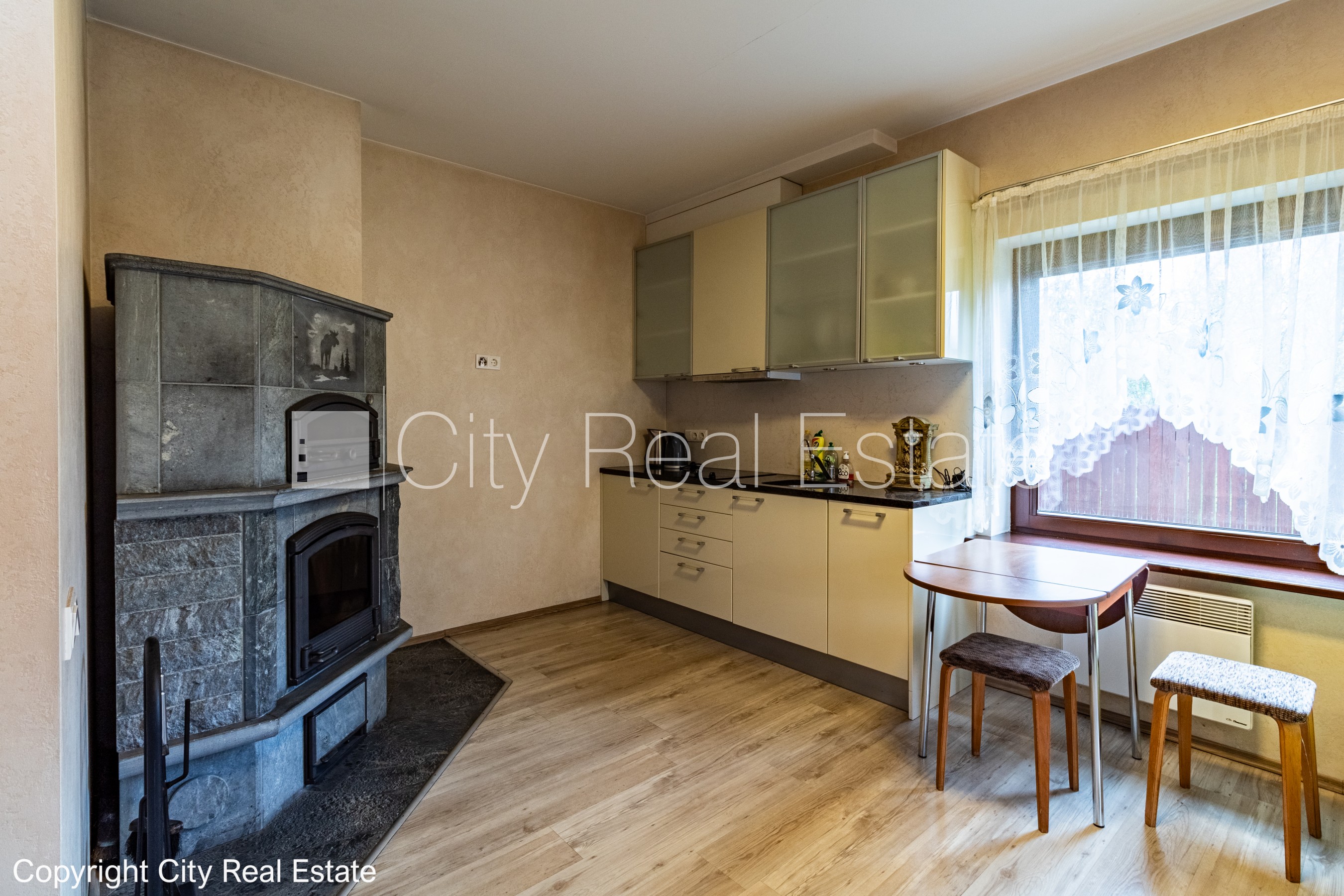 Объявление. Земля в собственности, частный дом, гостевой дом, покрытие крыши из гидроизолированного битума, Цена: 379000 EUR Foto #15