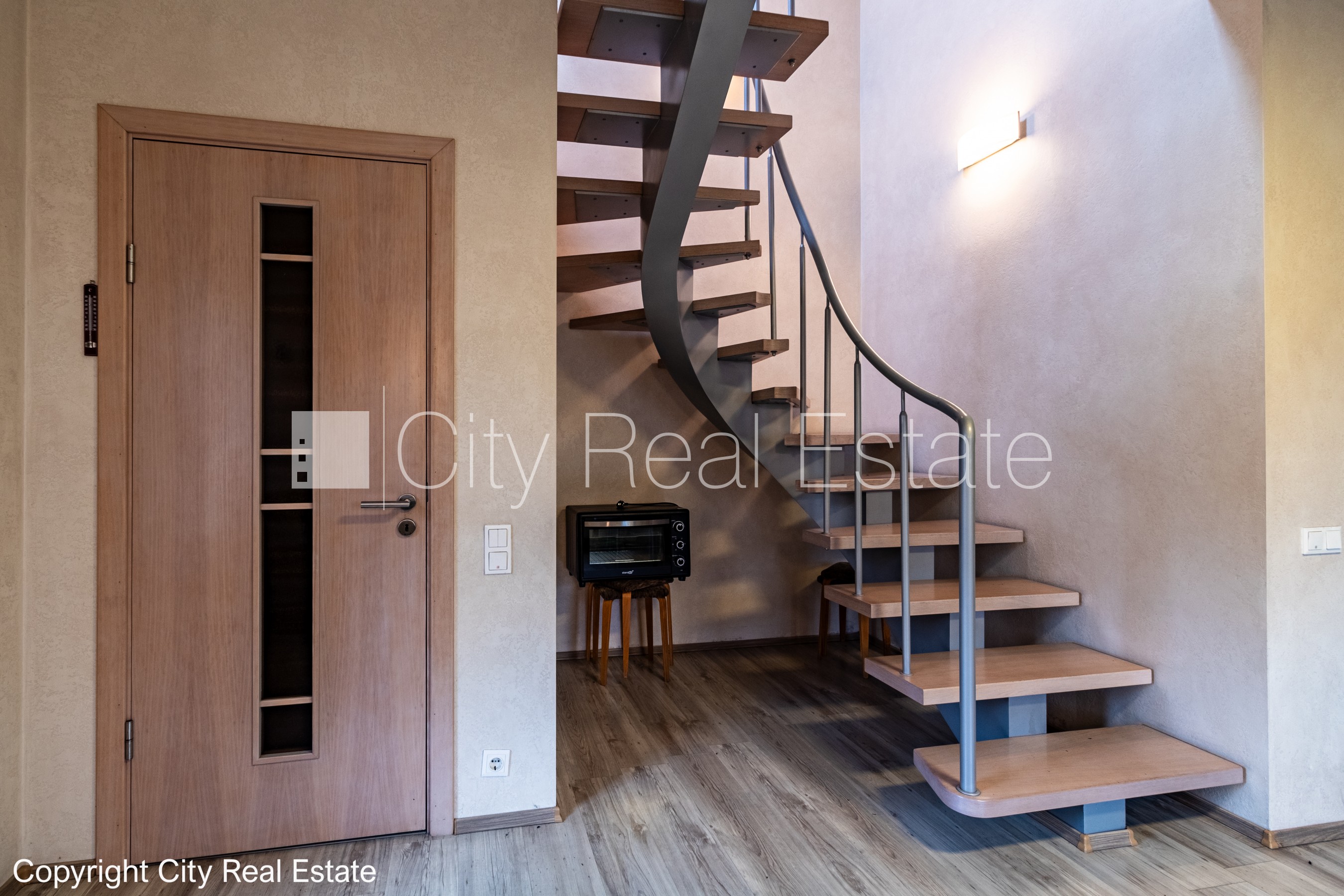 Объявление. Земля в собственности, частный дом, гостевой дом, покрытие крыши из гидроизолированного битума, Цена: 379000 EUR Foto #14