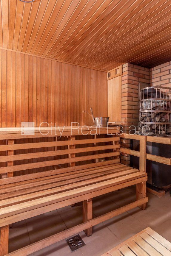 Sludinājumi. Privātmāja, zaļā teritorija, labiekārtots apzaļumots pagalms, iežogota teritorija ar metāla sētu, Cena: 995000 EUR Foto #19