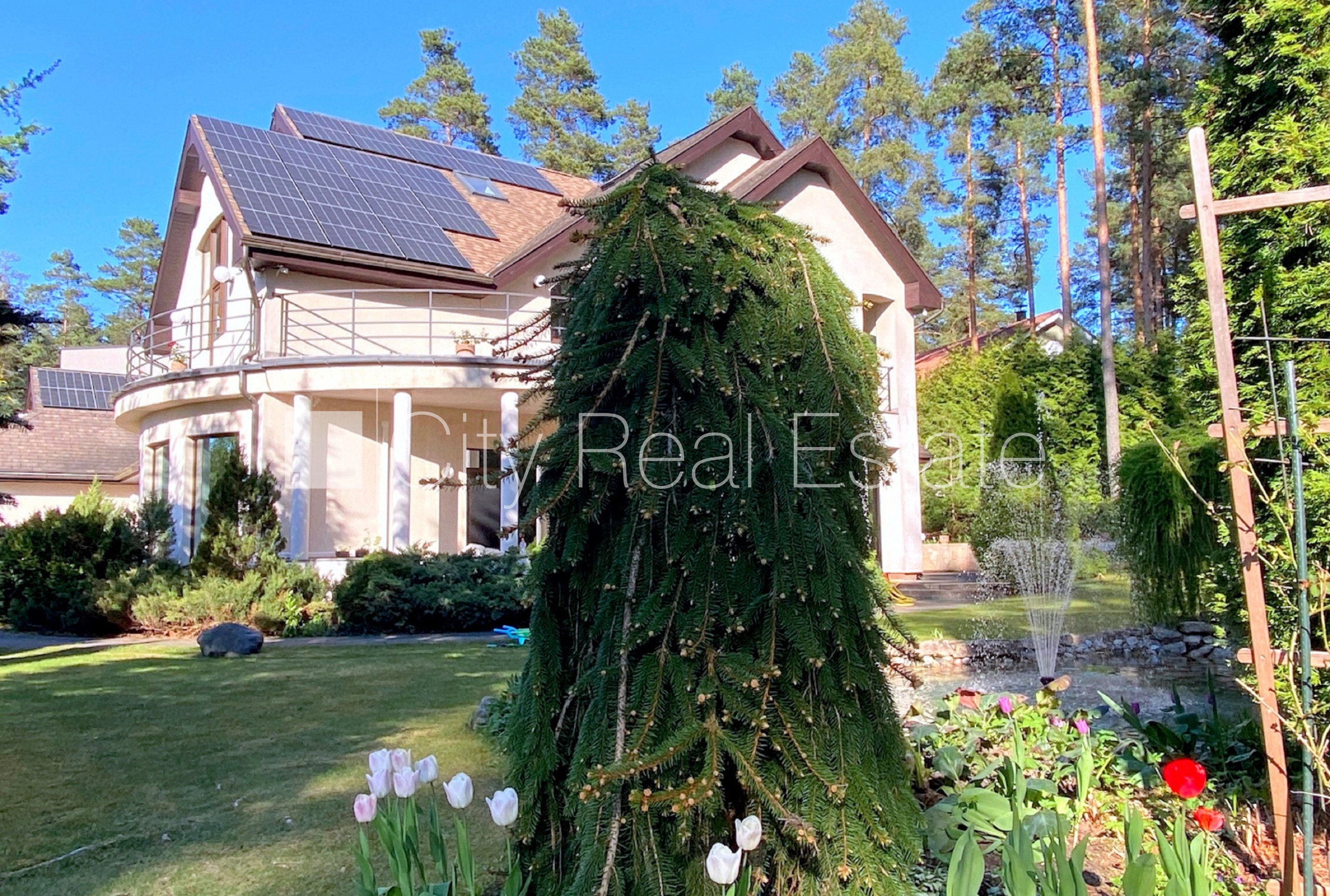 Sludinājumi. Privātmāja, jaunceltne, labiekārtota apzaļumota teritorija 2460 m2, iežogota teritorija ar metāla Cena: 550000 EUR Foto #3