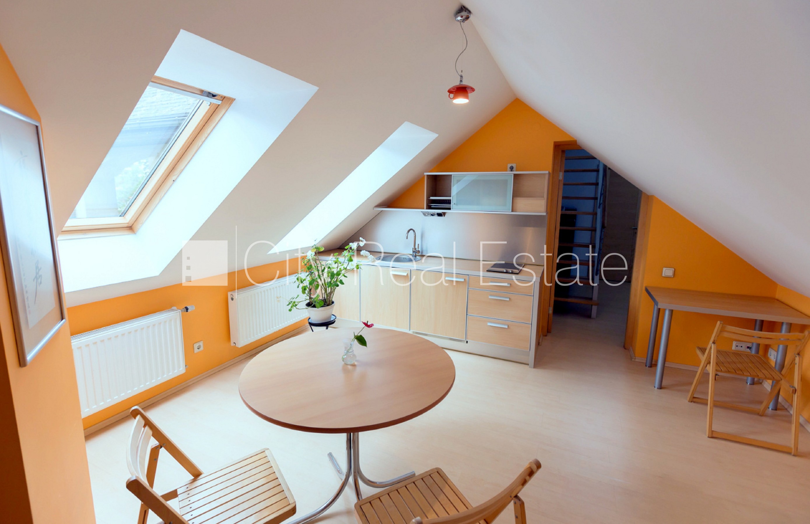 Sludinājumi. Privātmāja, jaunceltne, labiekārtota apzaļumota teritorija 2460 m2, iežogota teritorija ar metāla Cena: 550000 EUR Foto #17