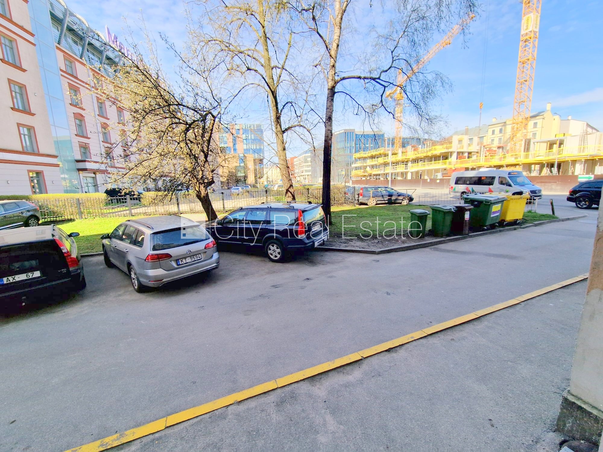 Объявление. Земля в собственности, домовладение, заменены инженерные коммуникации, кирпичные стены, подъездная Цена: 85000 EUR Foto #18