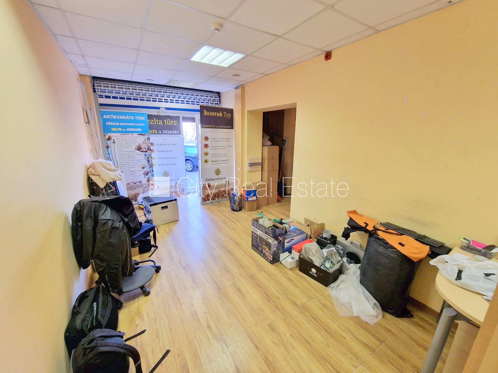 Объявление. Земля в собственности, домовладение, заменены инженерные коммуникации, кирпичные стены, подъездная Цена: 85000 EUR Foto #5