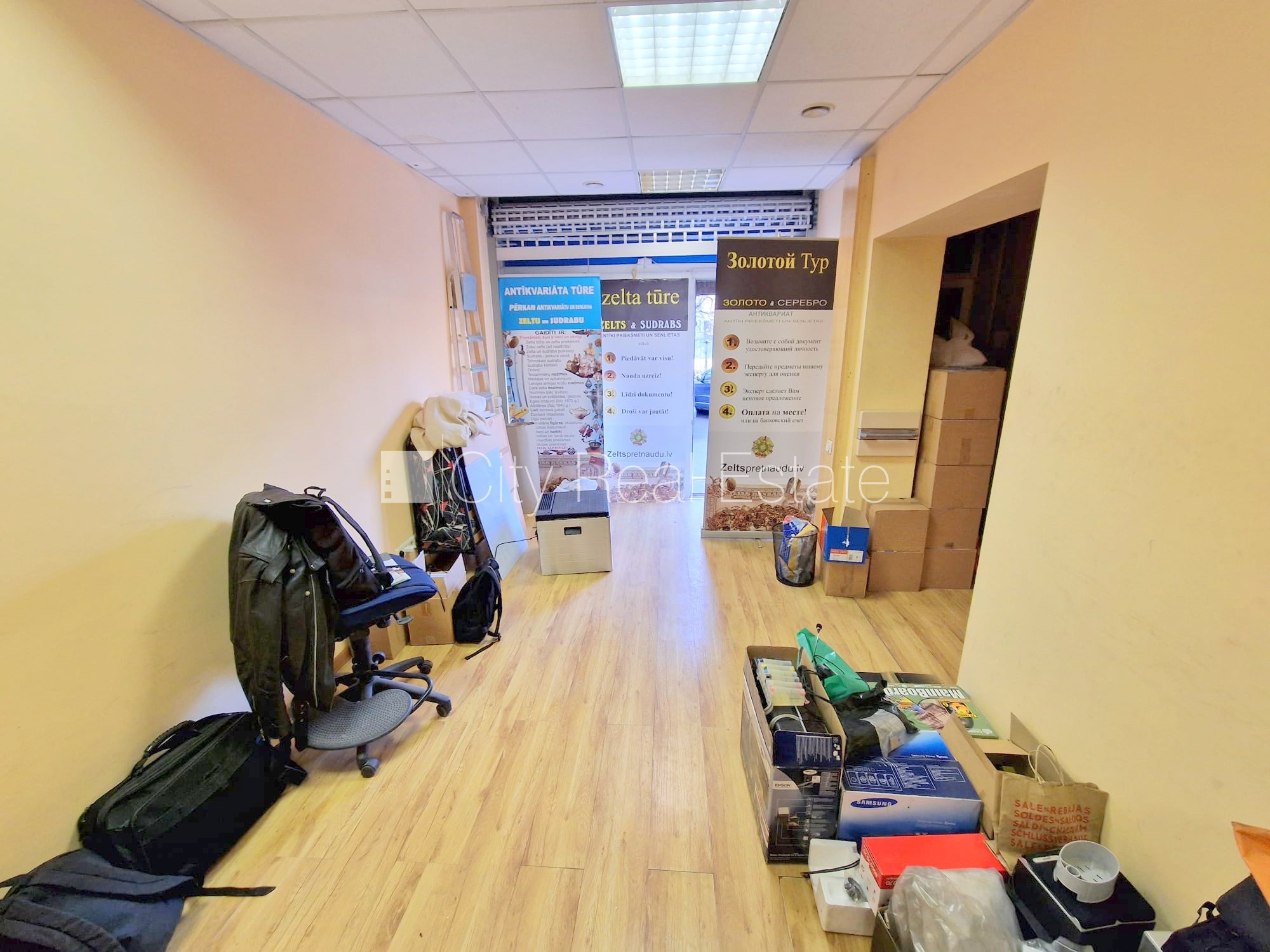 Объявление. Земля в собственности, домовладение, заменены инженерные коммуникации, кирпичные стены, подъездная Цена: 85000 EUR Foto #6