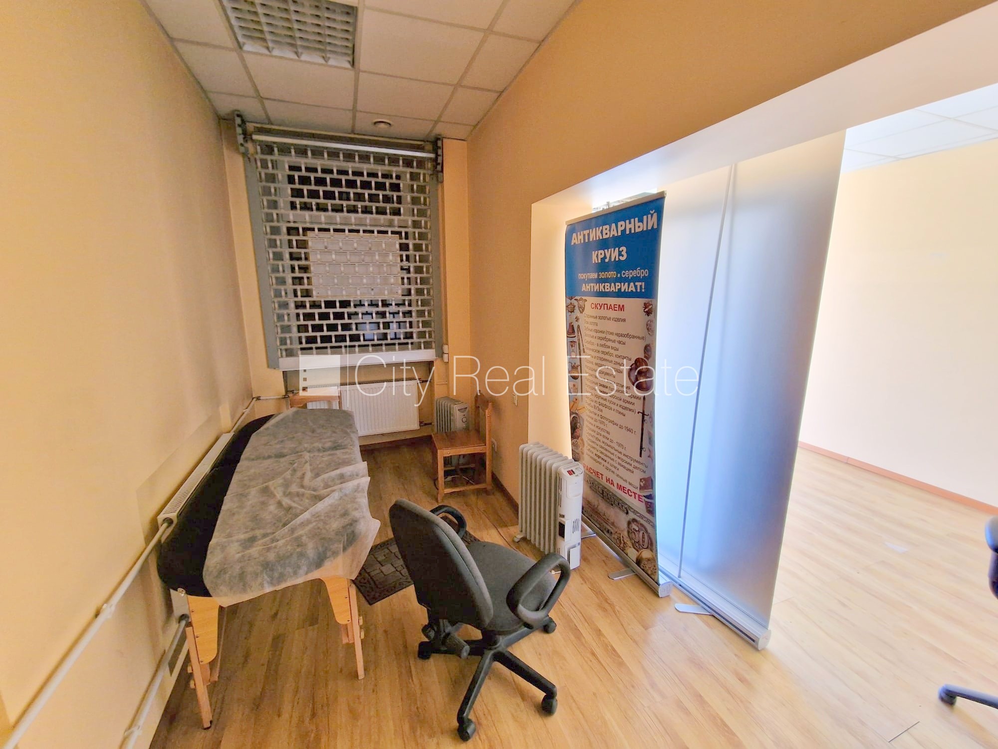 Объявление. Земля в собственности, домовладение, заменены инженерные коммуникации, кирпичные стены, подъездная Цена: 85000 EUR Foto #10