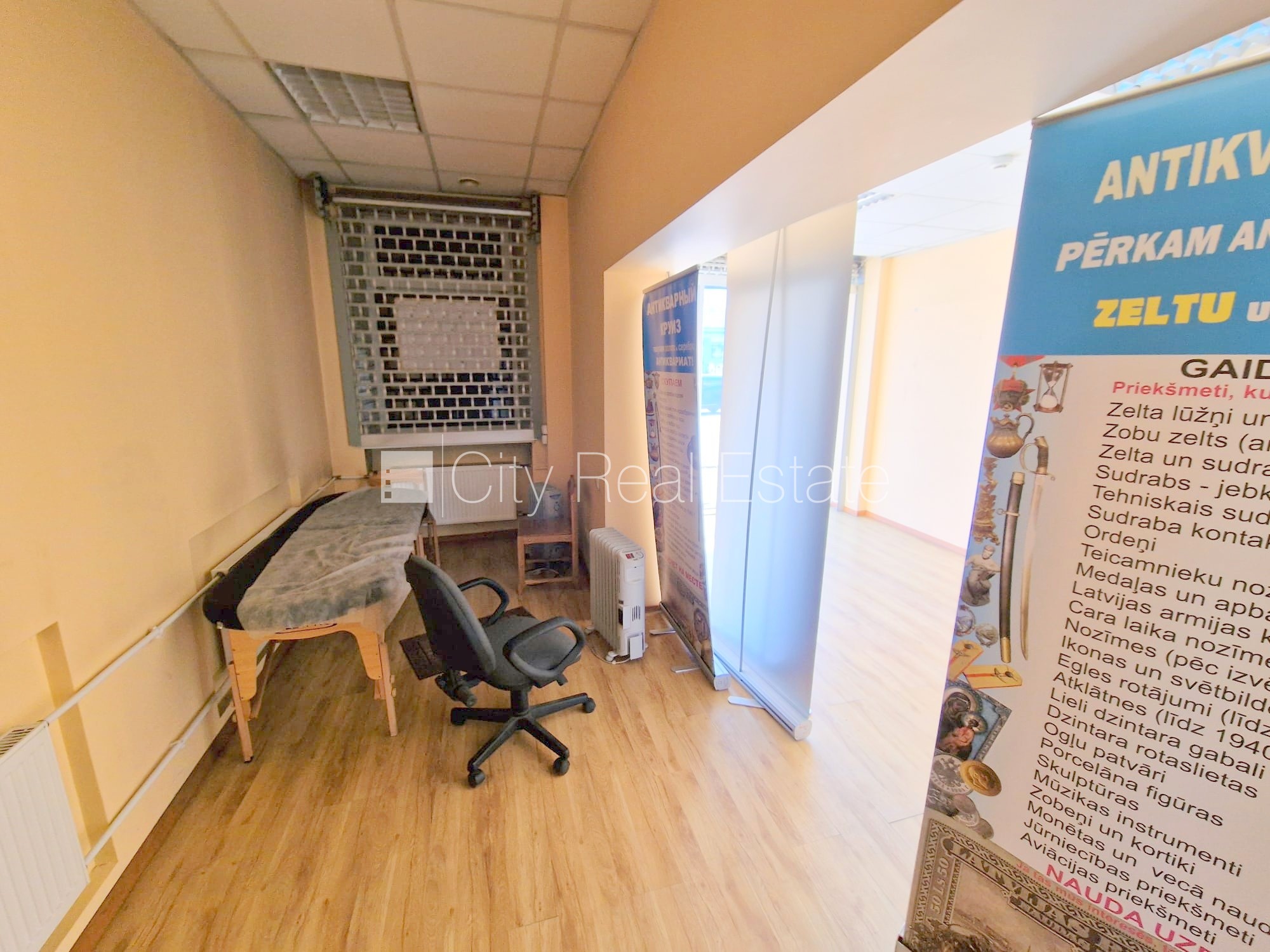 Объявление. Земля в собственности, домовладение, заменены инженерные коммуникации, кирпичные стены, подъездная Цена: 85000 EUR Foto #11