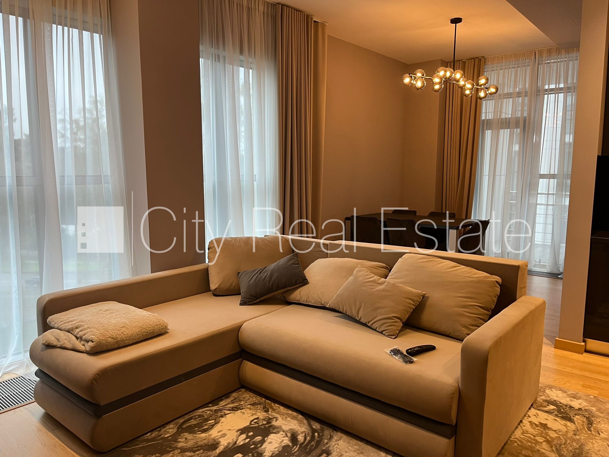 Sludinājumi. Jaunceltne, labiekārtota apzaļumota teritorija, luksuss apartamenti  89,6 m2, ir lifts, balkons, Cena: 1200 EUR/mēn Foto #5