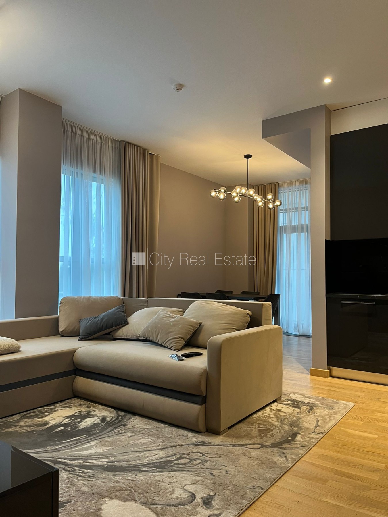 Sludinājumi. Jaunceltne, labiekārtota apzaļumota teritorija, luksuss apartamenti  89,6 m2, ir lifts, balkons, Cena: 1200 EUR/mēn Foto #3