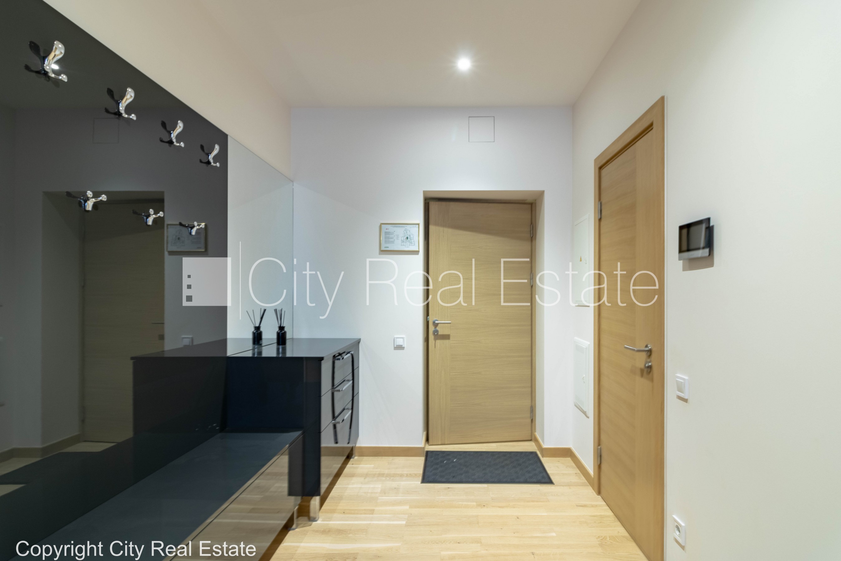 Sludinājumi. Jaunceltne, labiekārtota apzaļumota teritorija, luksuss apartamenti  89,6 m2, ir lifts, balkons, Cena: 1200 EUR/mēn Foto #16