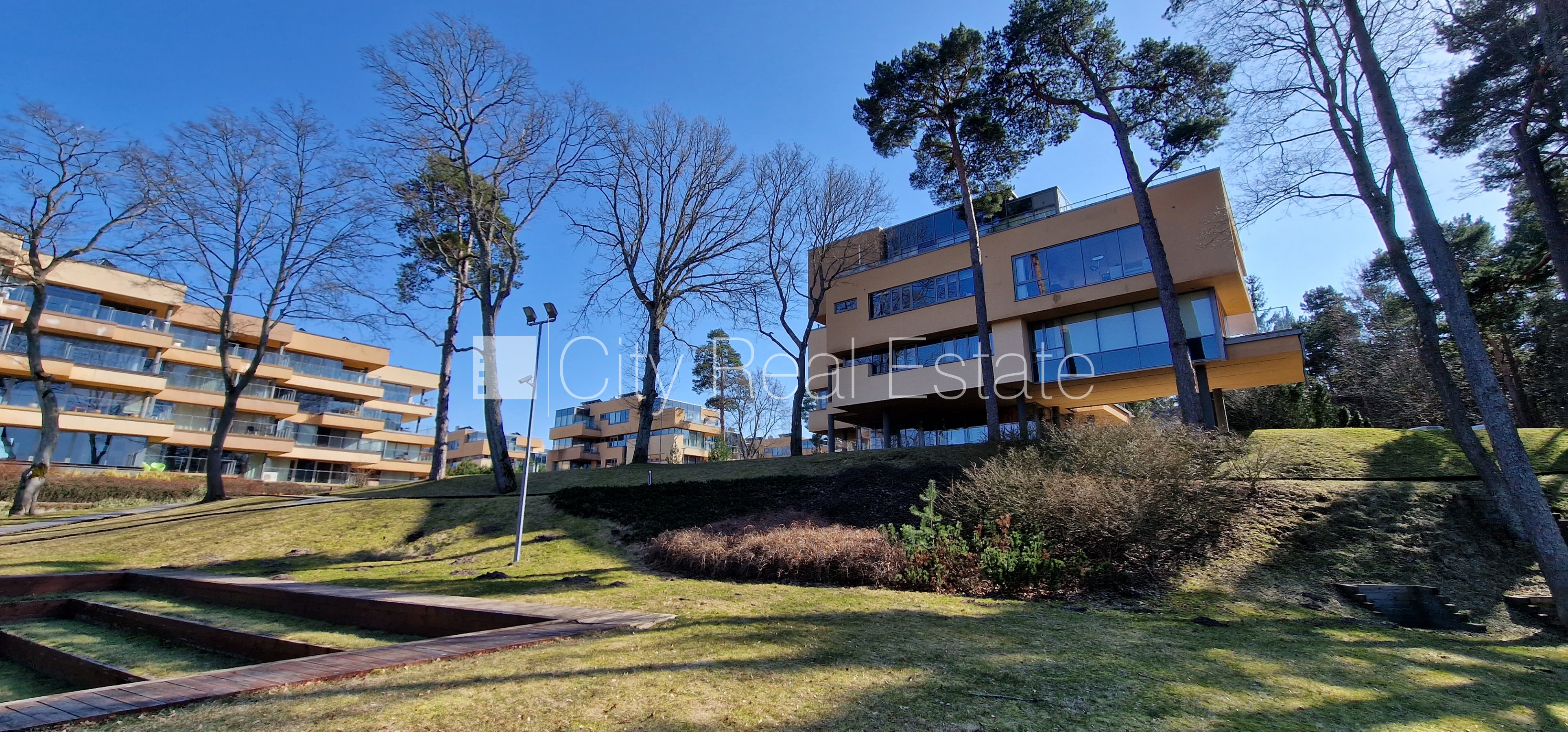 Sludinājumi. Projekts - Sun Republic, jaunceltne, viena kvadrātmetra apsaimniekošanas maksa mēnesī  0,5 EUR, Cena: 185000 EUR Foto #1