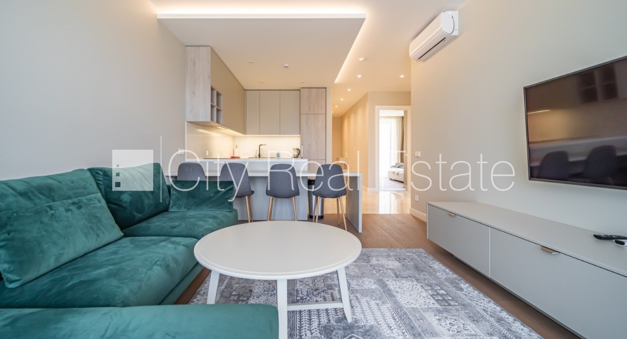 Sludinājumi. Projekts - Admirāļu Osta, jaunceltne, slēgts pagalms, iežogota teritorija ar metāla sētu, iespēja Cena: 1700 EUR/mēn Foto #5