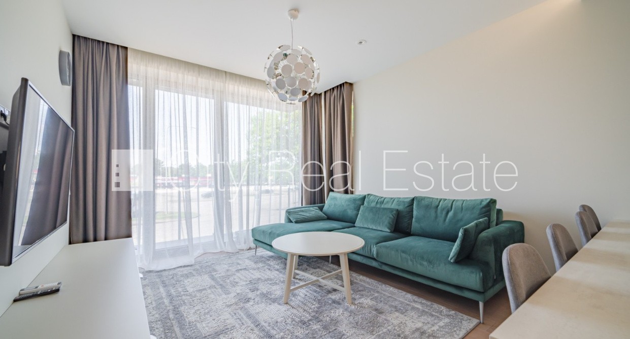 Sludinājumi. Projekts - Admirāļu Osta, jaunceltne, slēgts pagalms, iežogota teritorija ar metāla sētu, iespēja Cena: 1700 EUR/mēn Foto #1