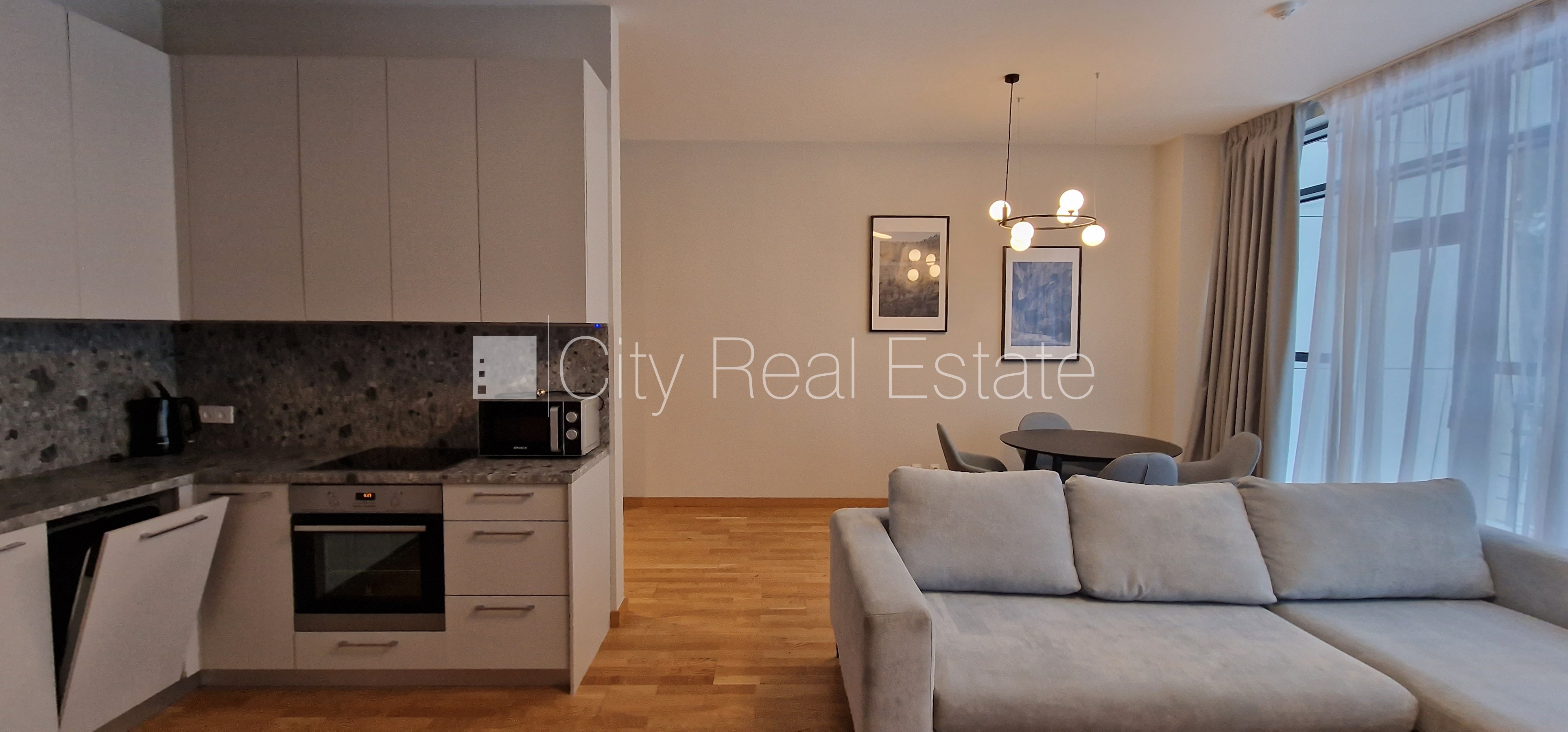 Sludinājumi. Jaunceltne, viena kvadrātmetra apsaimniekošanas maksa mēnesī  1,36 EUR, zaļā teritorija, slēgts Cena: 1600 EUR/mēn Foto #3