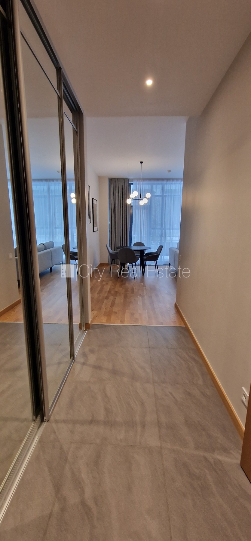 Sludinājumi. Jaunceltne, viena kvadrātmetra apsaimniekošanas maksa mēnesī  1,36 EUR, zaļā teritorija, slēgts Cena: 1600 EUR/mēn Foto #15