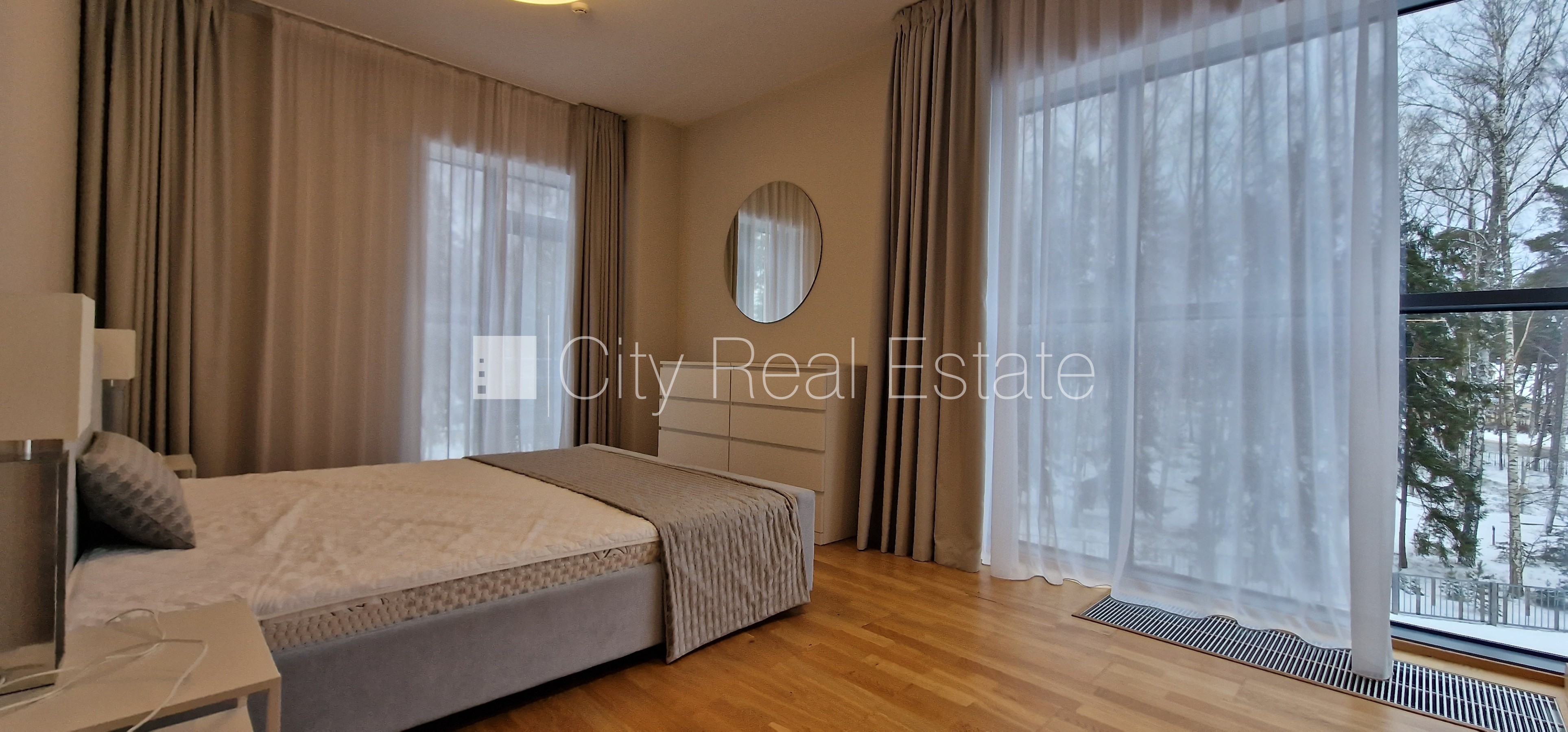 Sludinājumi. Jaunceltne, viena kvadrātmetra apsaimniekošanas maksa mēnesī  1,36 EUR, zaļā teritorija, slēgts Cena: 1600 EUR/mēn Foto #10