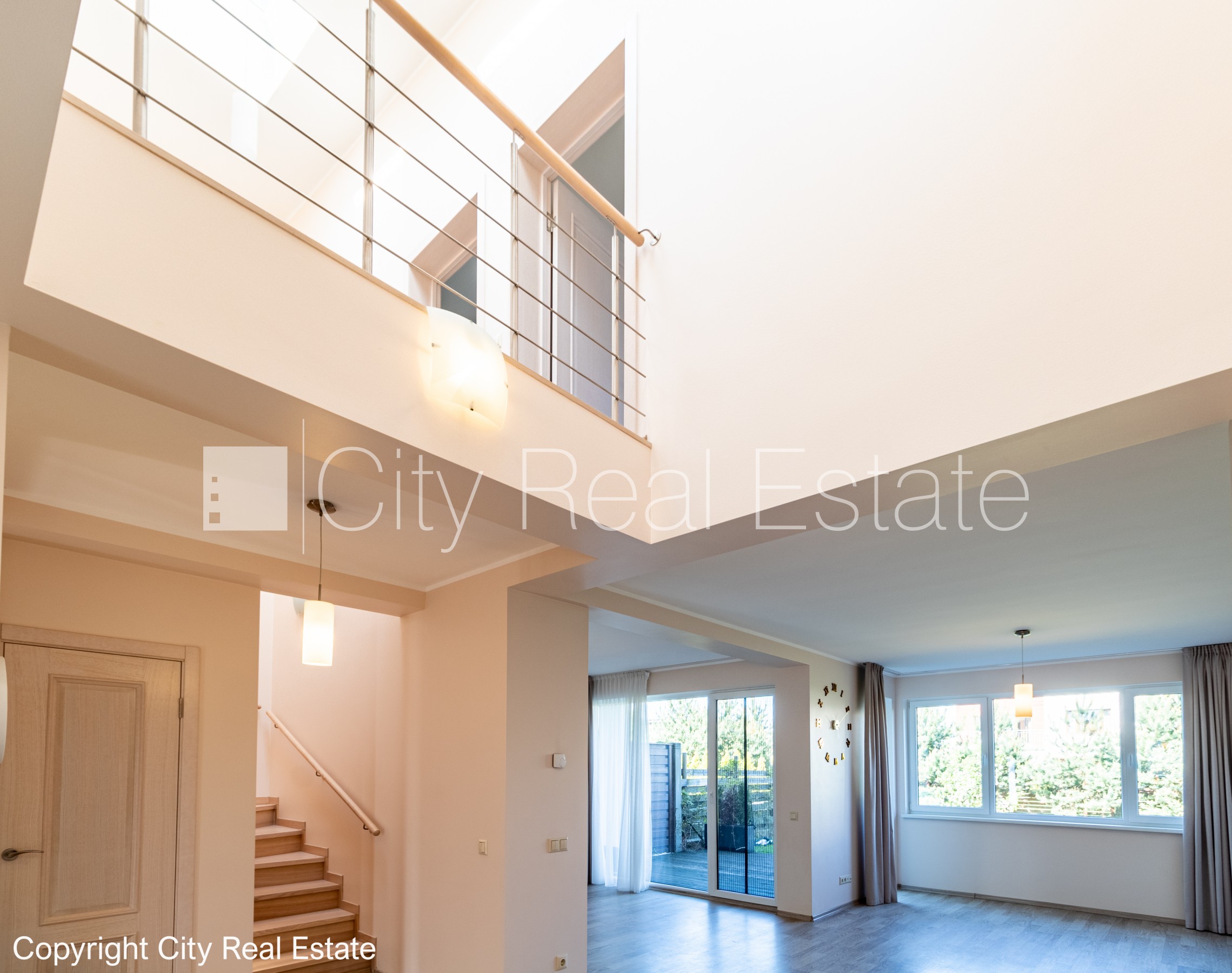 Sludinājumi. Rindu māja, apsaimniekošanas maksa mēnesī 100 EUR, labiekārtota apzaļumota teritorija, vieta Cena: 1800 EUR/mēn Foto #19