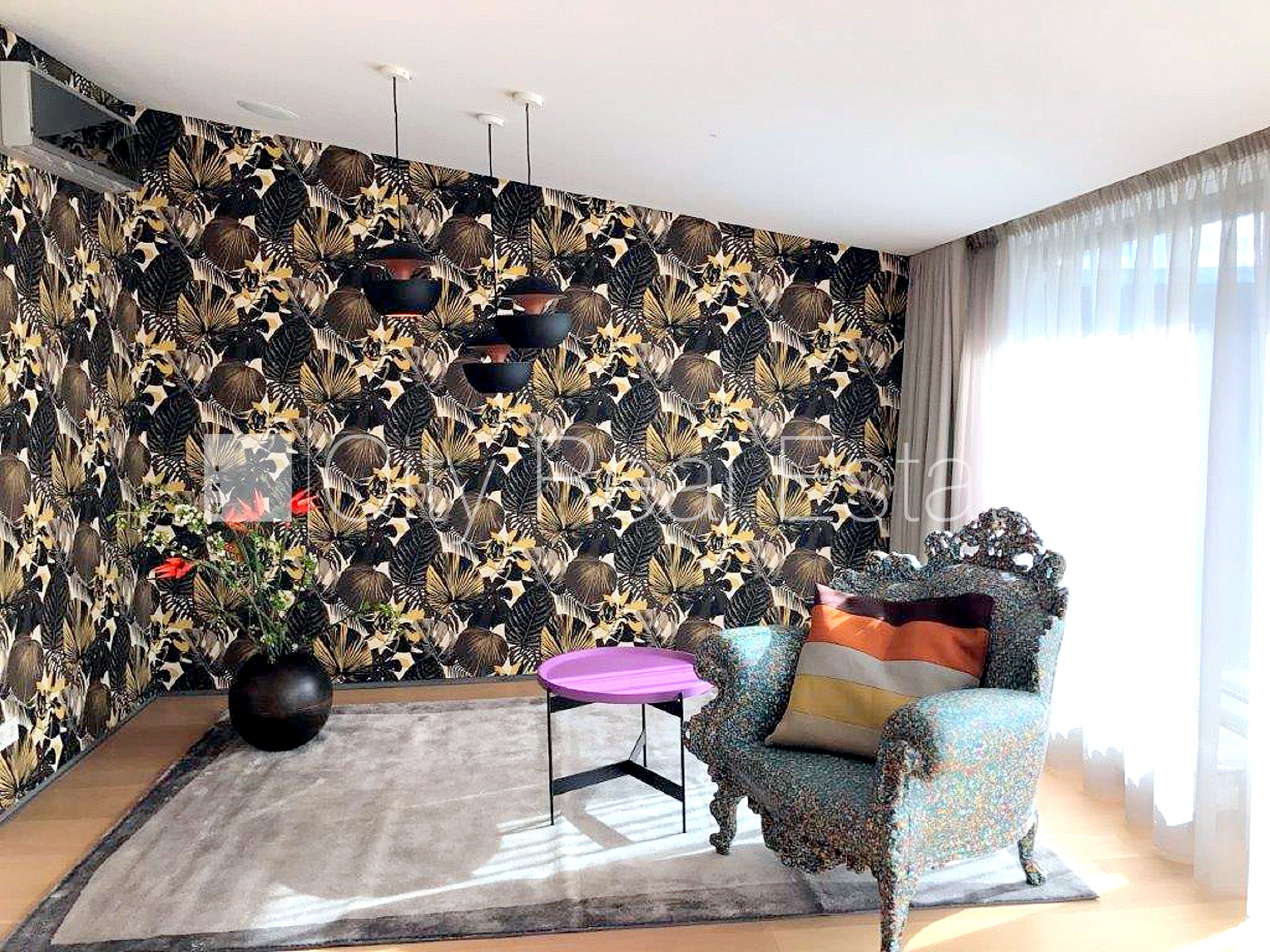 Sludinājumi. Fasādes māja, renovēta māja, labiekārtota apzaļumota teritorija, iespēja nomāt pazemes Cena: 750000 EUR Foto #13