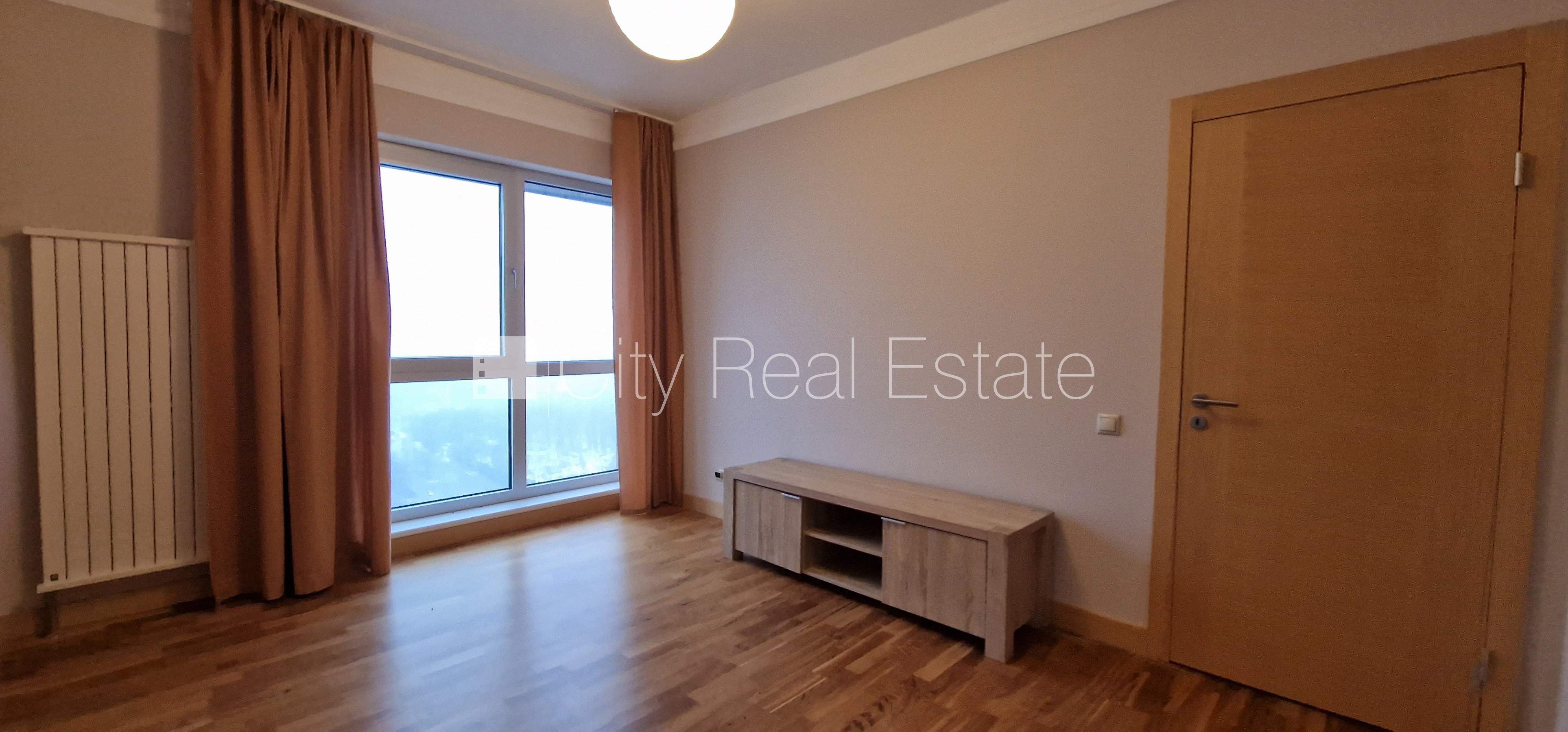 Sludinājumi. Projekts - Panorama Plaza, jaunceltne, vieta vairākām automašīnām, iespēja nomāt autostāvvietu, Cena: 1100 EUR/mēn Foto #15