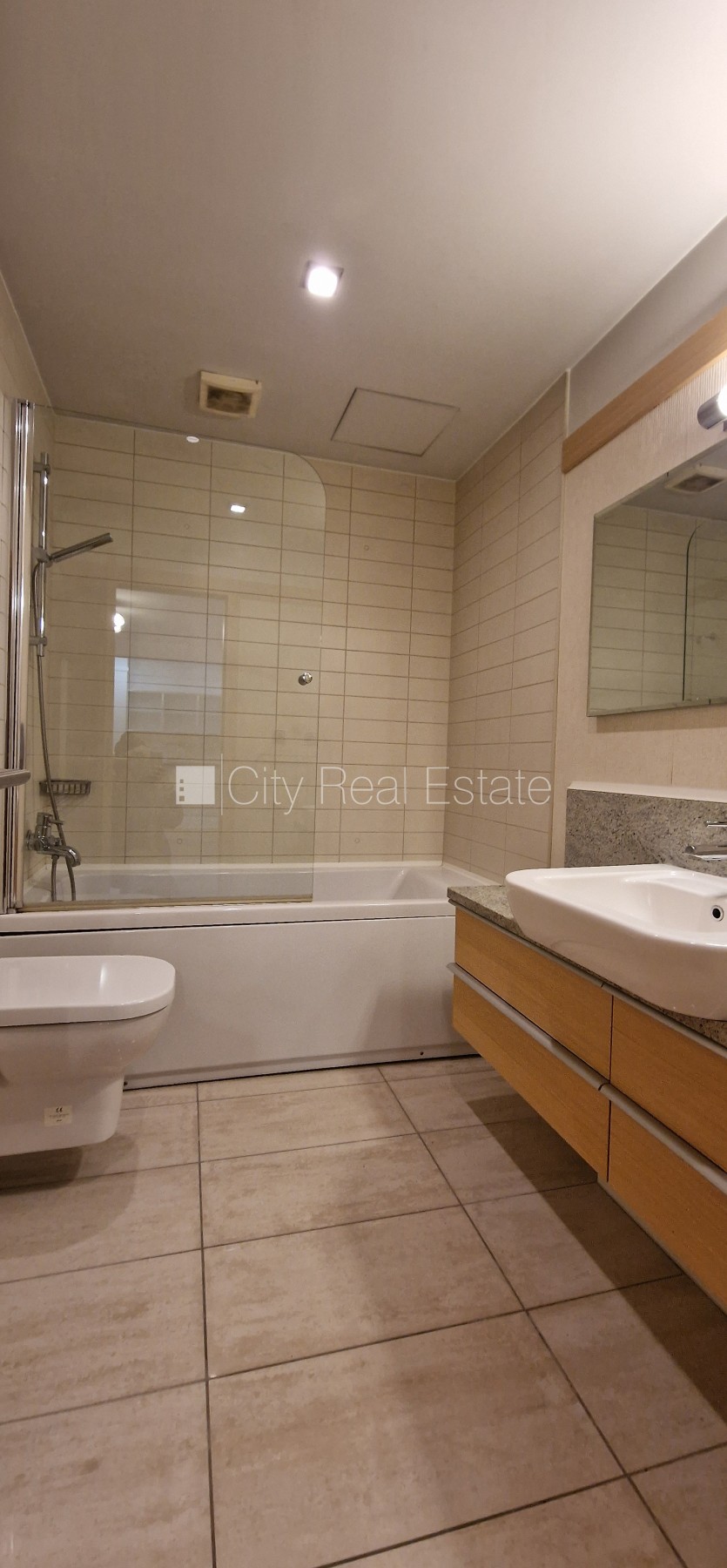 Sludinājumi. Projekts - Panorama Plaza, jaunceltne, vieta vairākām automašīnām, iespēja nomāt autostāvvietu, Cena: 1100 EUR/mēn Foto #12