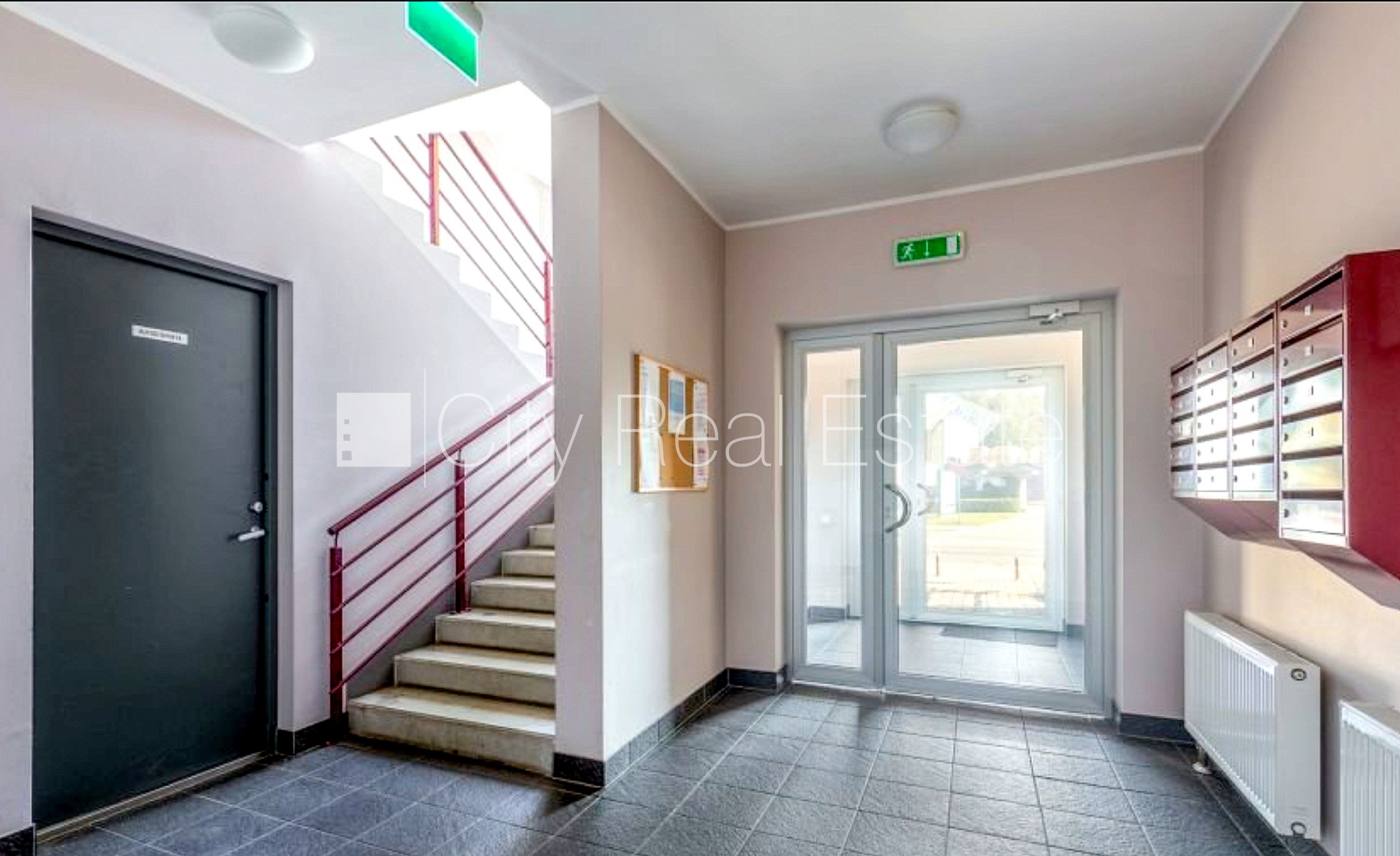 Sludinājumi. Jaunceltne, fasādes māja, labiekārtota apzaļumota teritorija, garāža vienai automašīnai, garāžas Cena: 215000 EUR Foto #13