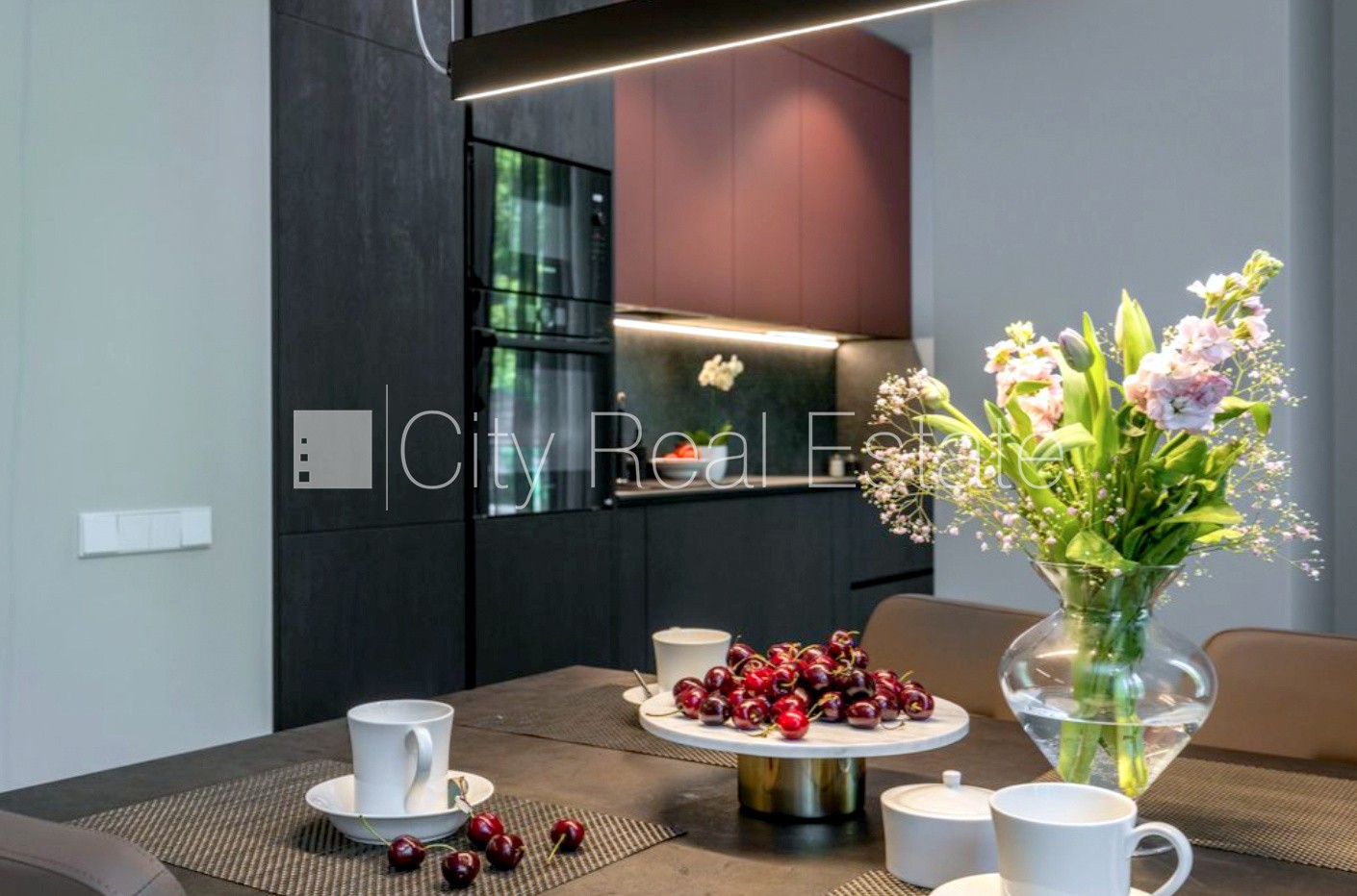 Sludinājumi. Jaunceltne, fasādes māja, labiekārtots apzaļumots pagalms, pazemes autostāvvieta, ieeja no ielas, Cena: 4700 EUR/mēn Foto #6