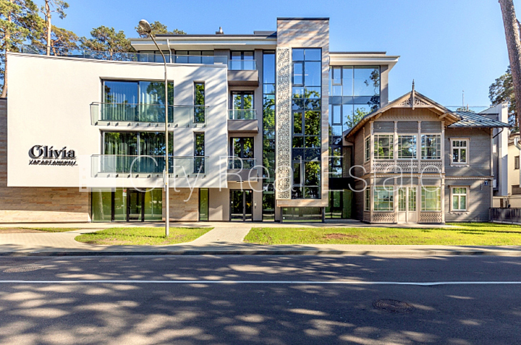 Sludinājumi. Jaunceltne, fasādes māja, labiekārtots apzaļumots pagalms, pazemes autostāvvieta, ieeja no ielas, Cena: 4700 EUR/mēn Foto #12