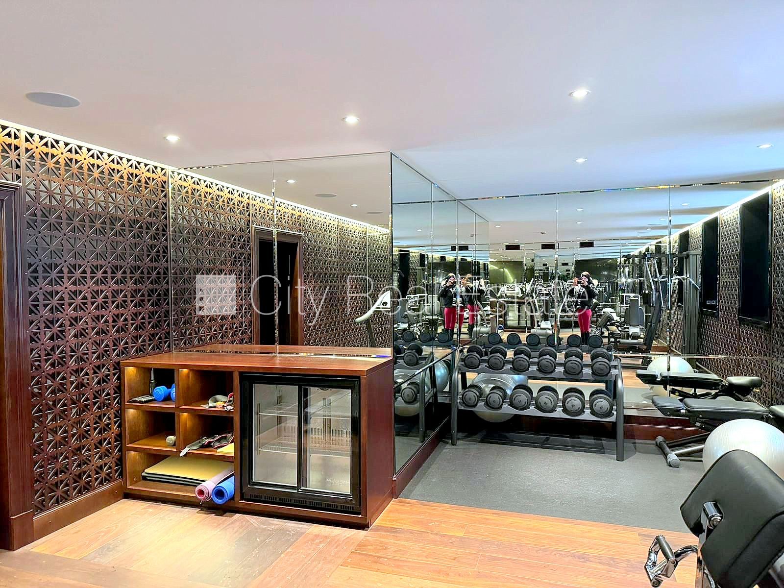 Sludinājumi. Fasādes māja, renovēta māja, labiekārtota apzaļumota teritorija, iespēja nomāt autostāvvietu, Cena: 225000 EUR Foto #21