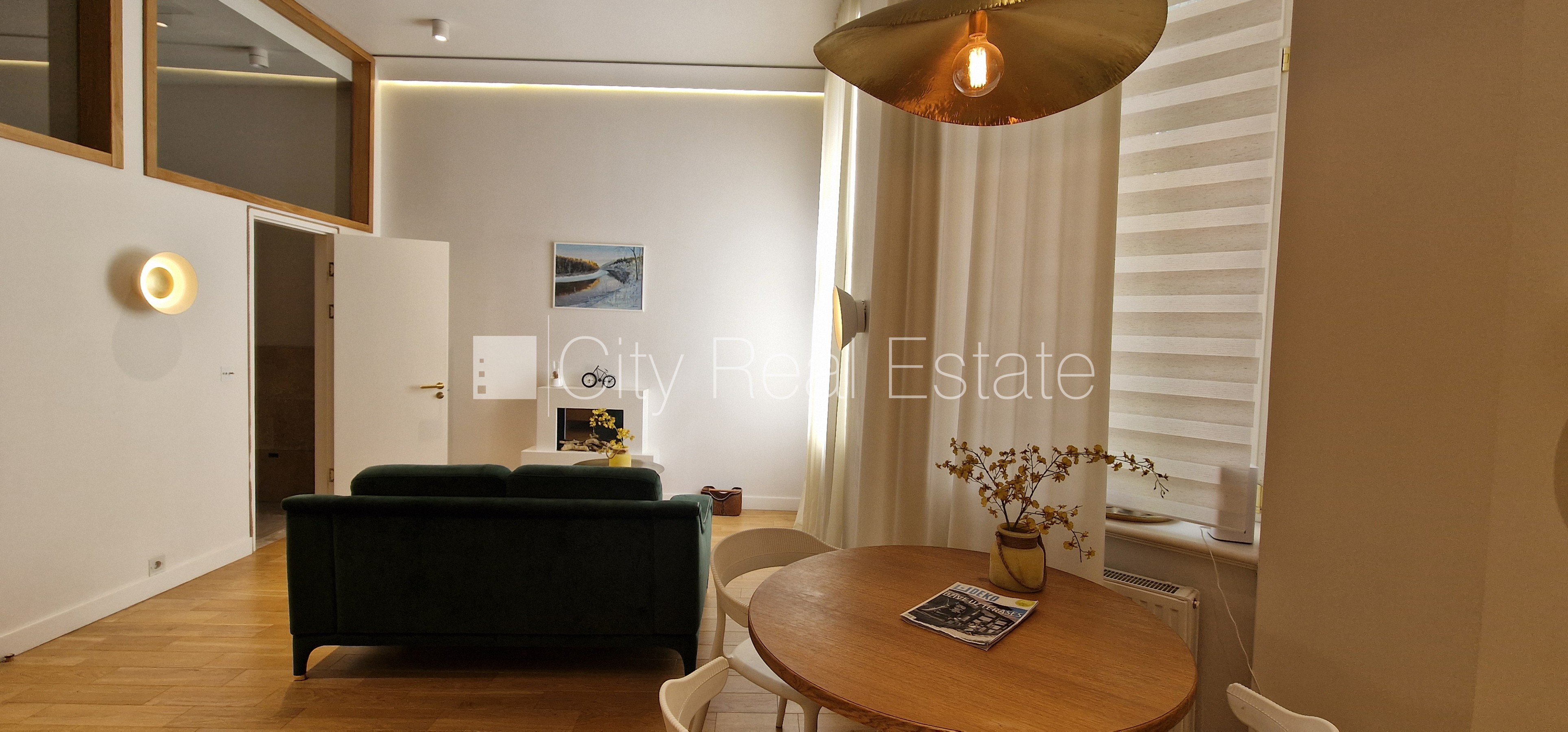 Sludinājumi. Fasādes māja, renovēta māja, labiekārtota apzaļumota teritorija, iespēja nomāt autostāvvietu, Cena: 225000 EUR Foto #1