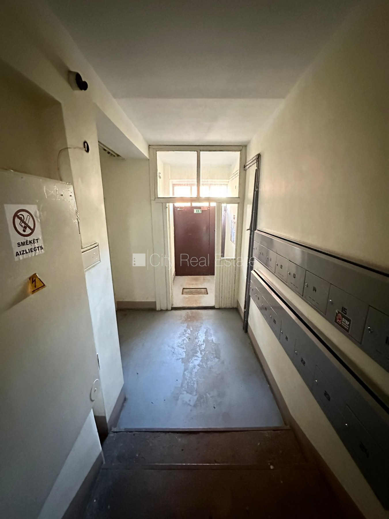 Sludinājumi. Pagalma māja, labiekārtota apzaļumota teritorija, vieta vairākām automašīnām, ieeja no pagalma, Cena: 290 EUR/mēn Foto #13