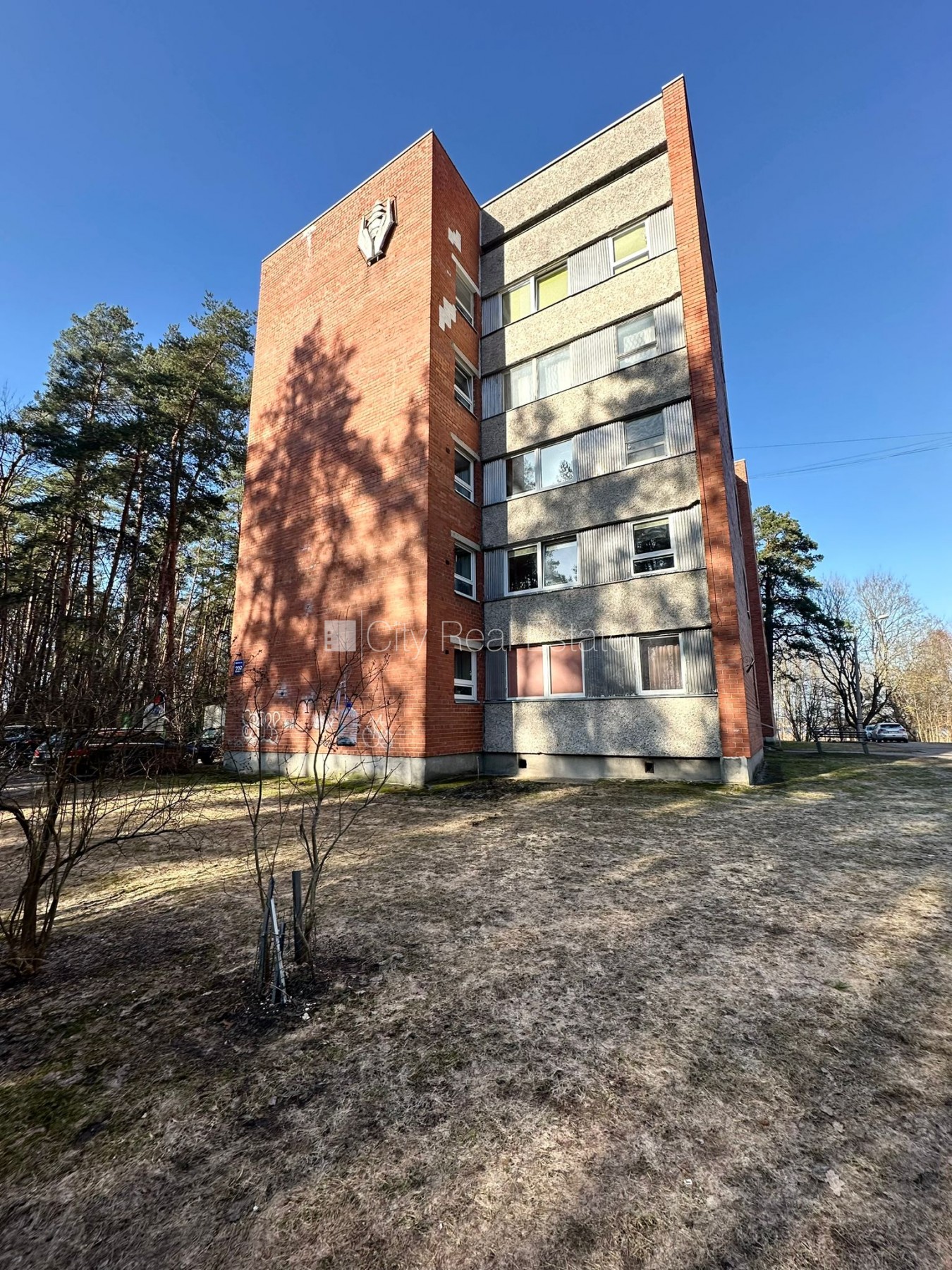 Sludinājumi. Pagalma māja, labiekārtota apzaļumota teritorija, vieta vairākām automašīnām, ieeja no pagalma, Cena: 290 EUR/mēn Foto #15