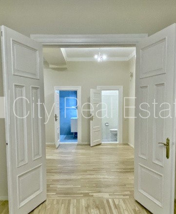 Sludinājumi. Pagalma ēka, ieeja no pagalma, ir lifts, sauna, guļamistabu skaits 3 gab., viesistaba, sporta zāle, Cena: 1150 EUR/mēn Foto #8