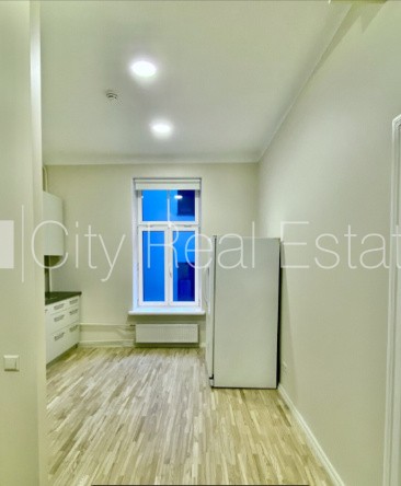 Sludinājumi. Pagalma ēka, ieeja no pagalma, ir lifts, sauna, guļamistabu skaits 3 gab., viesistaba, sporta zāle, Cena: 1150 EUR/mēn Foto #9