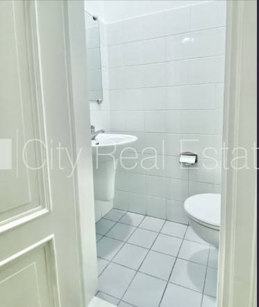 Sludinājumi. Pagalma ēka, ieeja no pagalma, ir lifts, sauna, guļamistabu skaits 3 gab., viesistaba, sporta zāle, Cena: 1150 EUR/mēn Foto #13