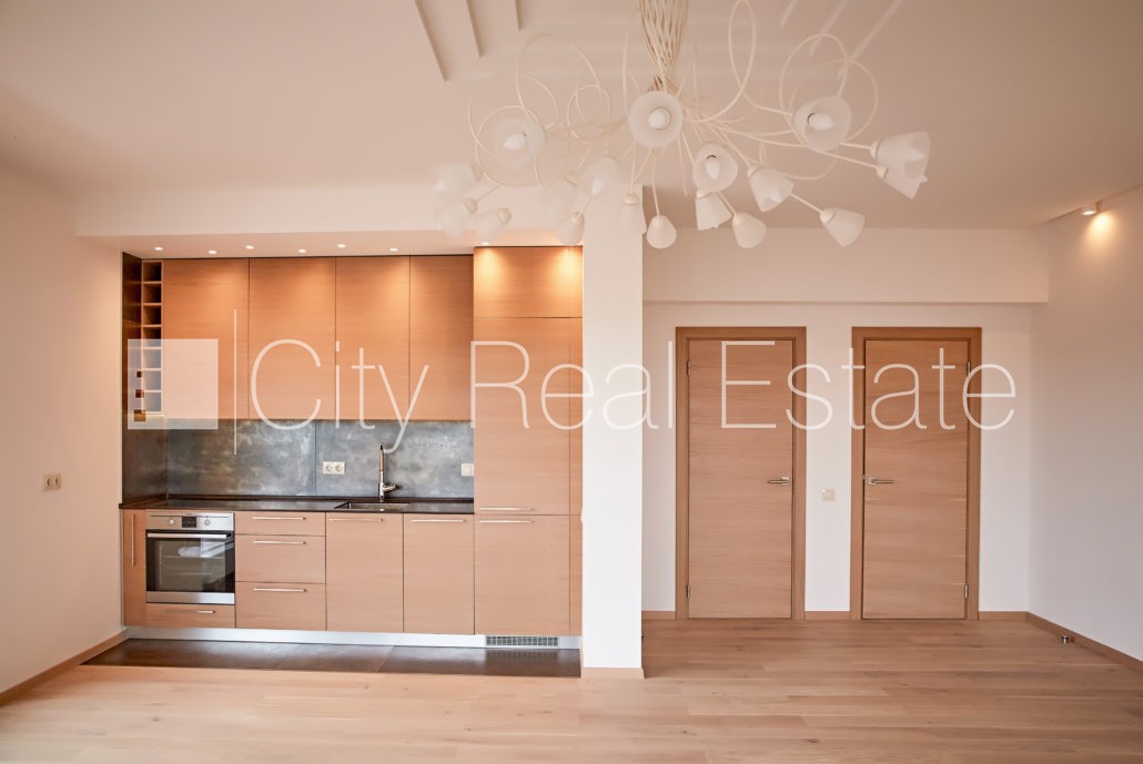 Sludinājumi. Jaunceltne, zaļā teritorija, slēgta teritorija, vieta automašīnai, pazemes autostāvvieta, Cena: 270000 EUR Foto #2