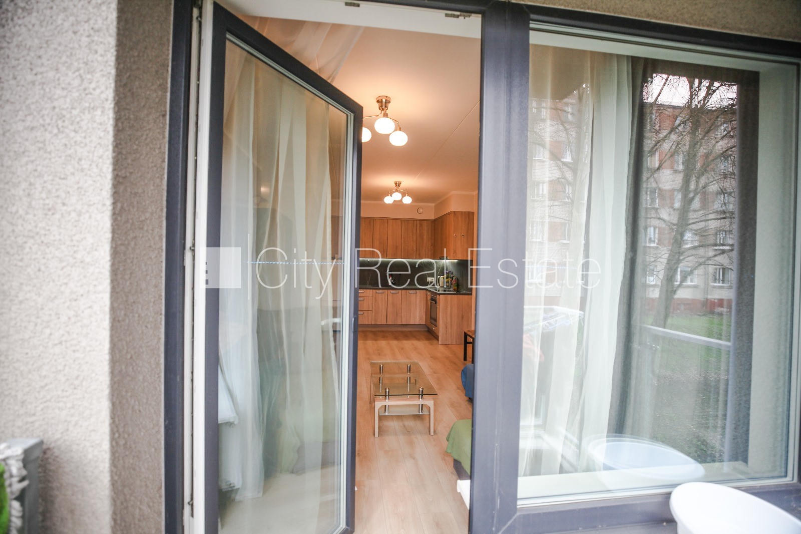 Sludinājumi. Jaunceltne, labiekārtota apzaļumota teritorija, slēgta teritorija, vieta automašīnai, pagalmā bērnu Cena: 120700 EUR Foto #5