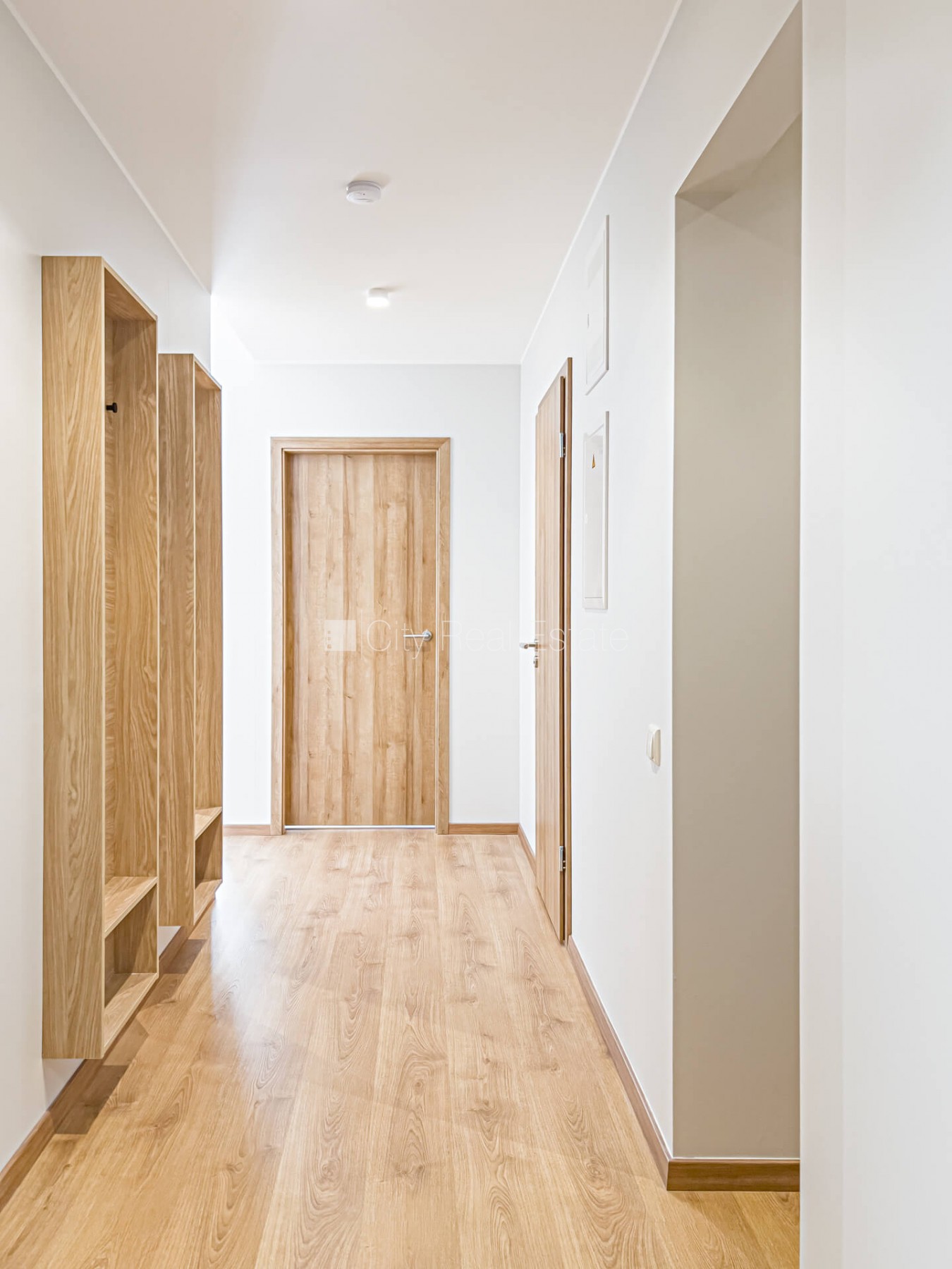 Объявление. Новостройка, благоустроенный озеленённый двор, гараж на одну машину, лифт, балкон, изолированная Цена: 725 EUR/мес. Foto #12