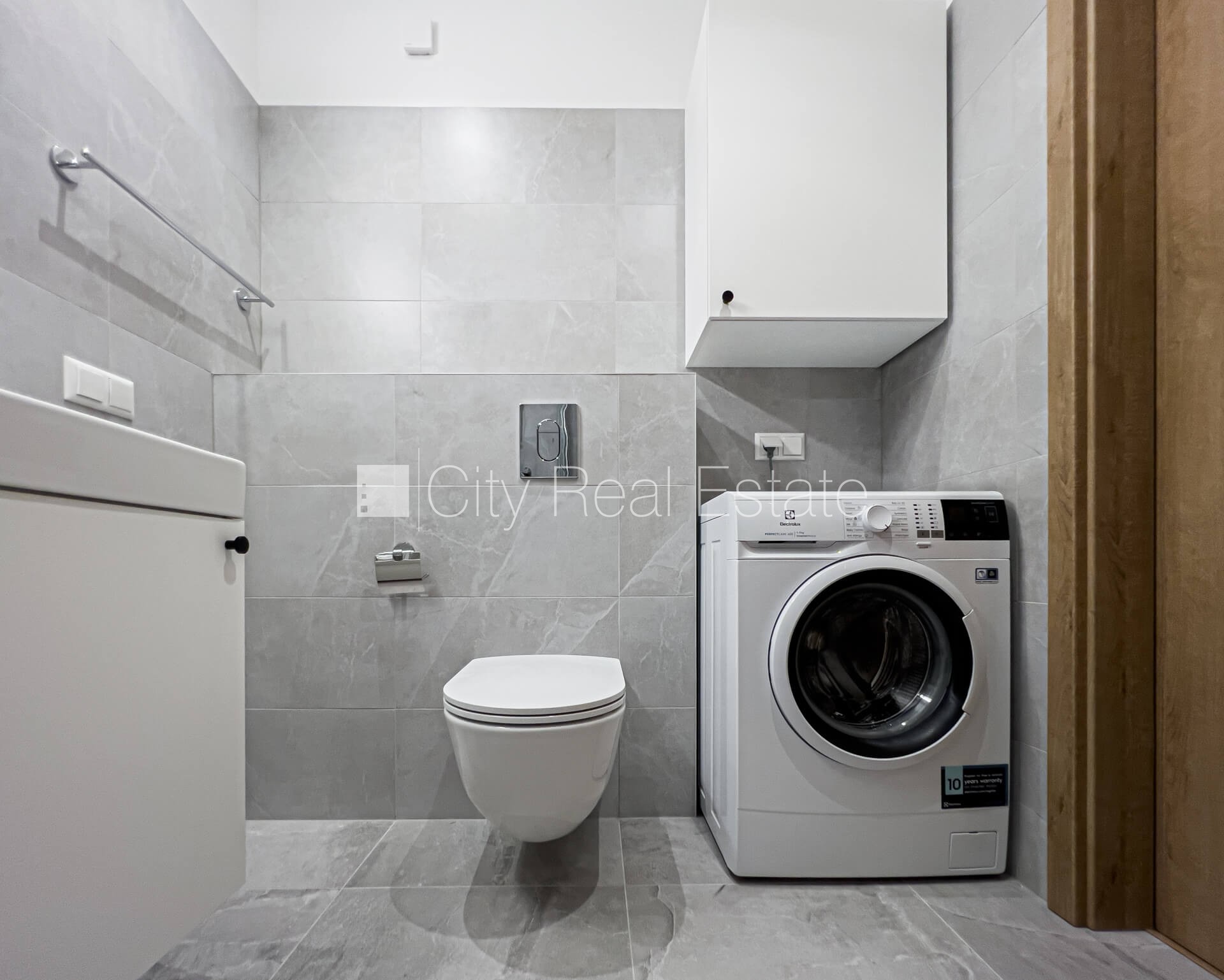 Объявление. Новостройка, благоустроенный озеленённый двор, гараж на одну машину, лифт, балкон, изолированная Цена: 725 EUR/мес. Foto #21