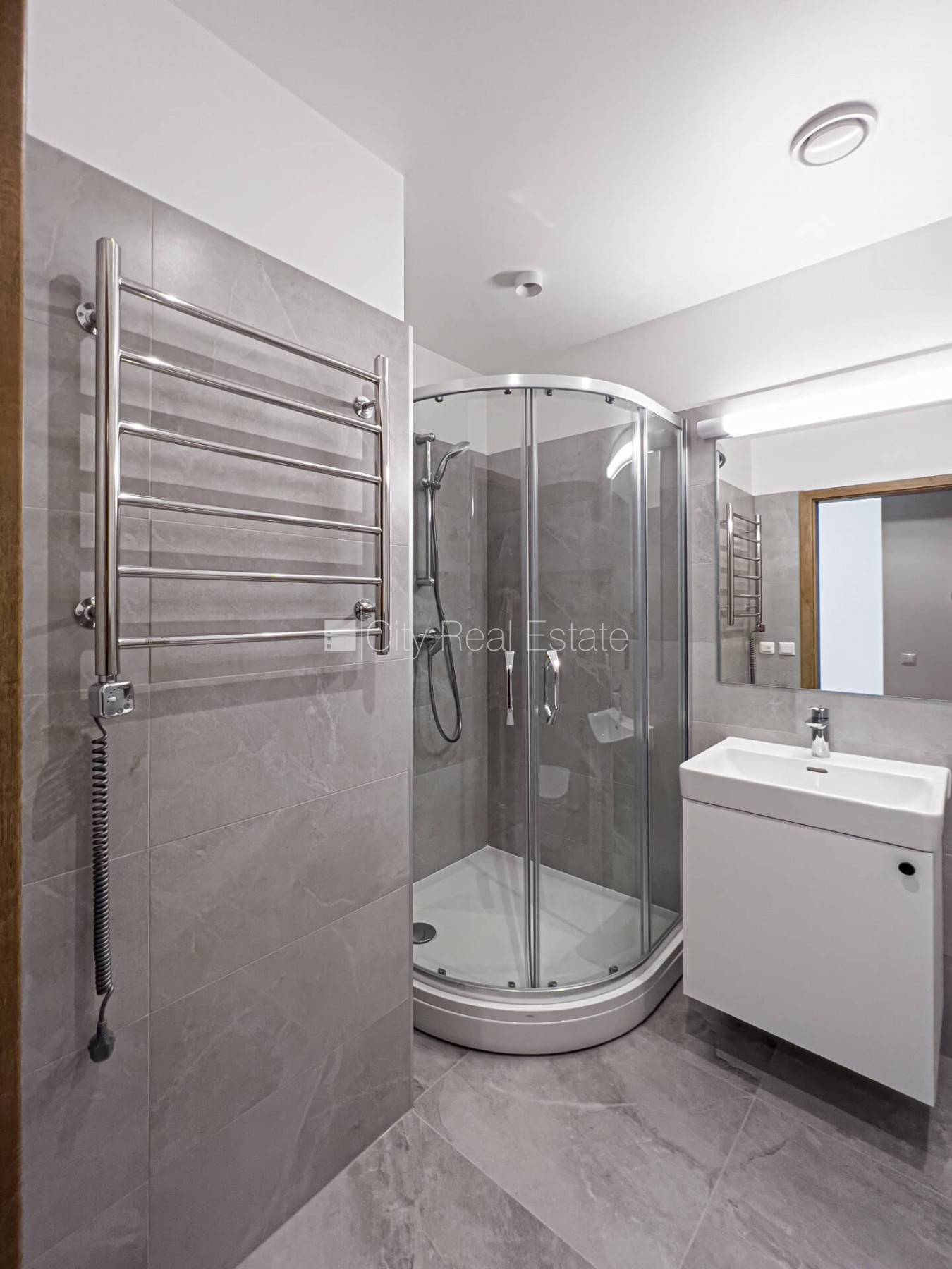 Объявление. Новостройка, благоустроенный озеленённый двор, гараж на одну машину, лифт, балкон, изолированная Цена: 725 EUR/мес. Foto #19