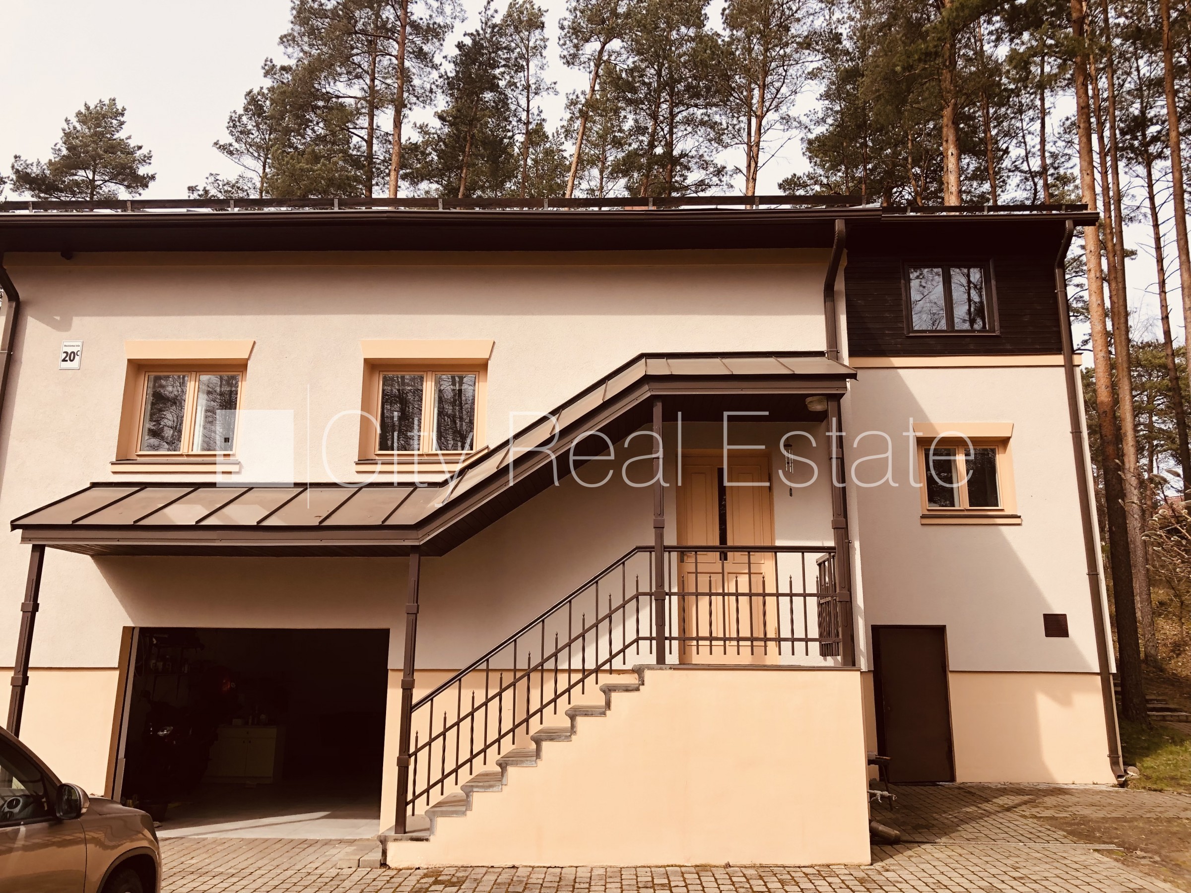 Sludinājumi. Privātmāja, labiekārtots apzaļumots pagalms, bruģēts piebraucamais ceļš, iežogota teritorija, Cena: 1600 EUR/mēn Foto #11