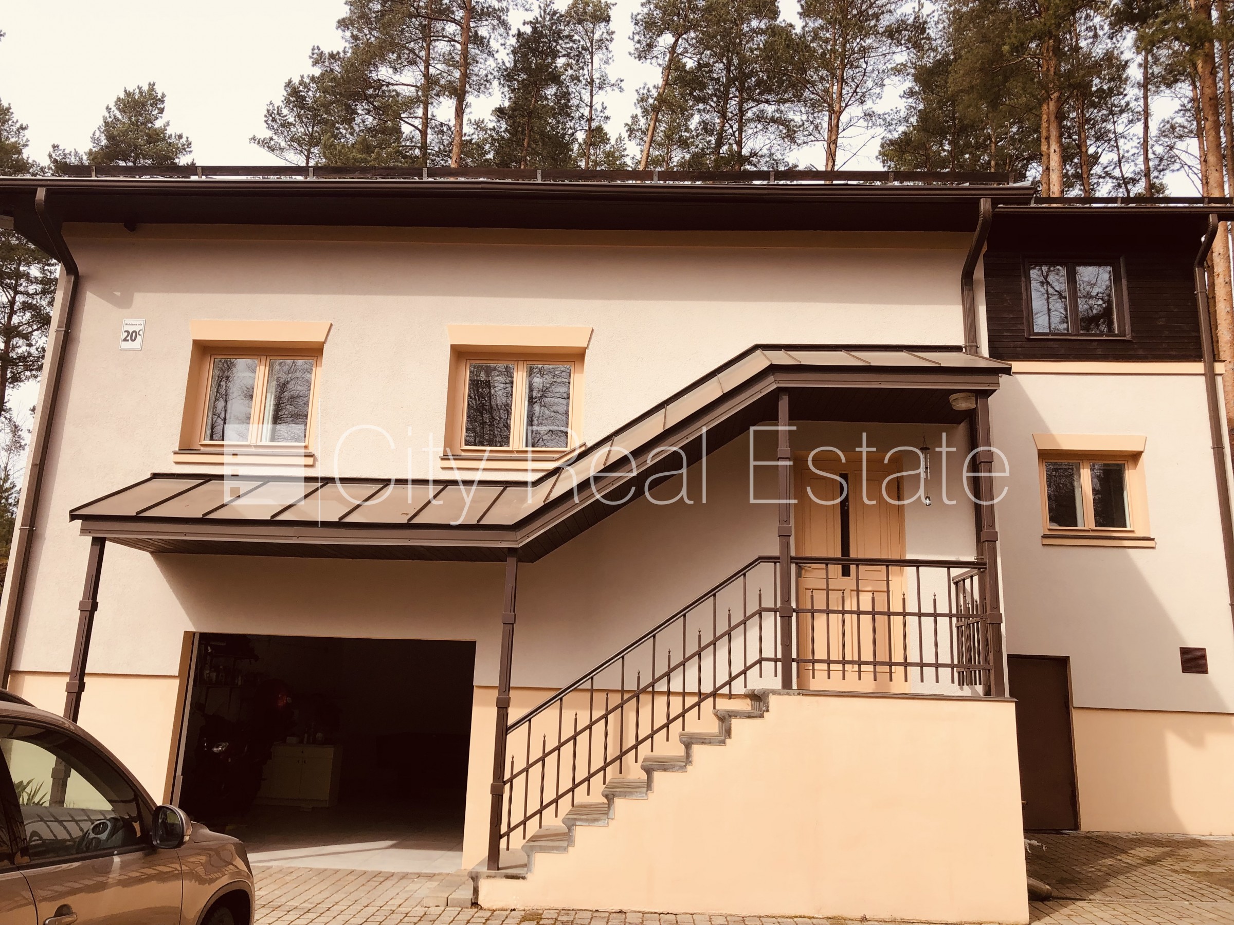 Sludinājumi. Privātmāja, labiekārtots apzaļumots pagalms, bruģēts piebraucamais ceļš, iežogota teritorija, Cena: 1600 EUR/mēn Foto #14