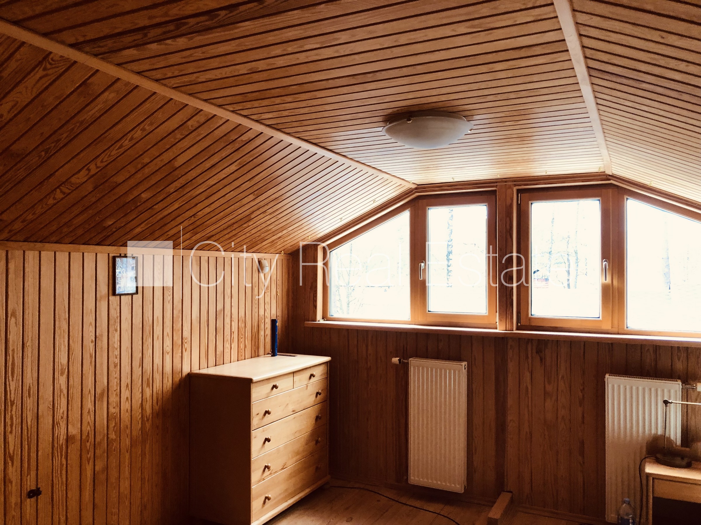 Sludinājumi. Privātmāja, labiekārtots apzaļumots pagalms, bruģēts piebraucamais ceļš, iežogota teritorija, Cena: 1600 EUR/mēn Foto #9