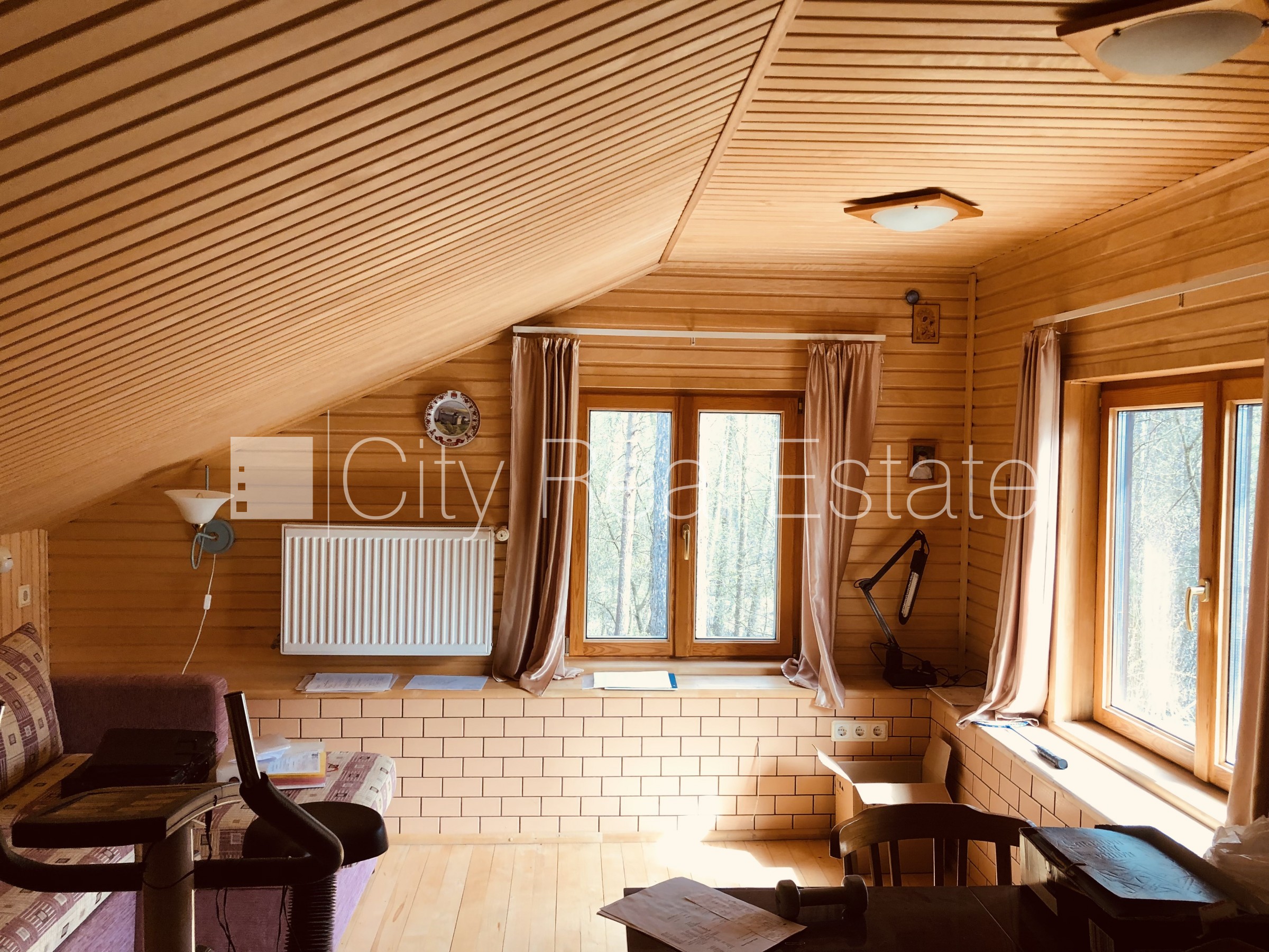 Sludinājumi. Privātmāja, labiekārtots apzaļumots pagalms, bruģēts piebraucamais ceļš, iežogota teritorija, Cena: 1600 EUR/mēn Foto #4