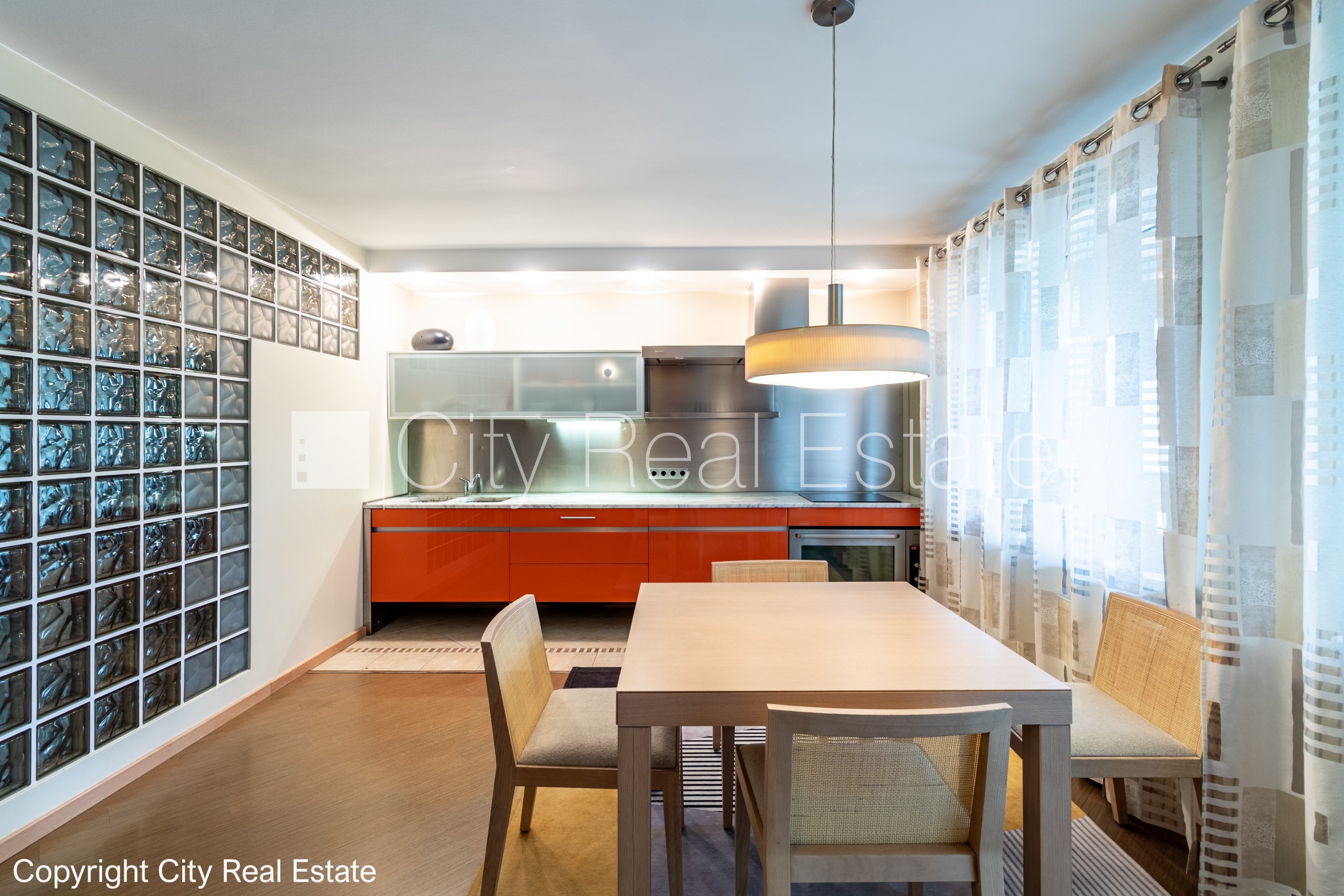 Sludinājumi. Renovēta māja, labiekārtota apzaļumota teritorija, slēgta teritorija, teritorijas iebrauktuves Cena: 365000 EUR Foto #6