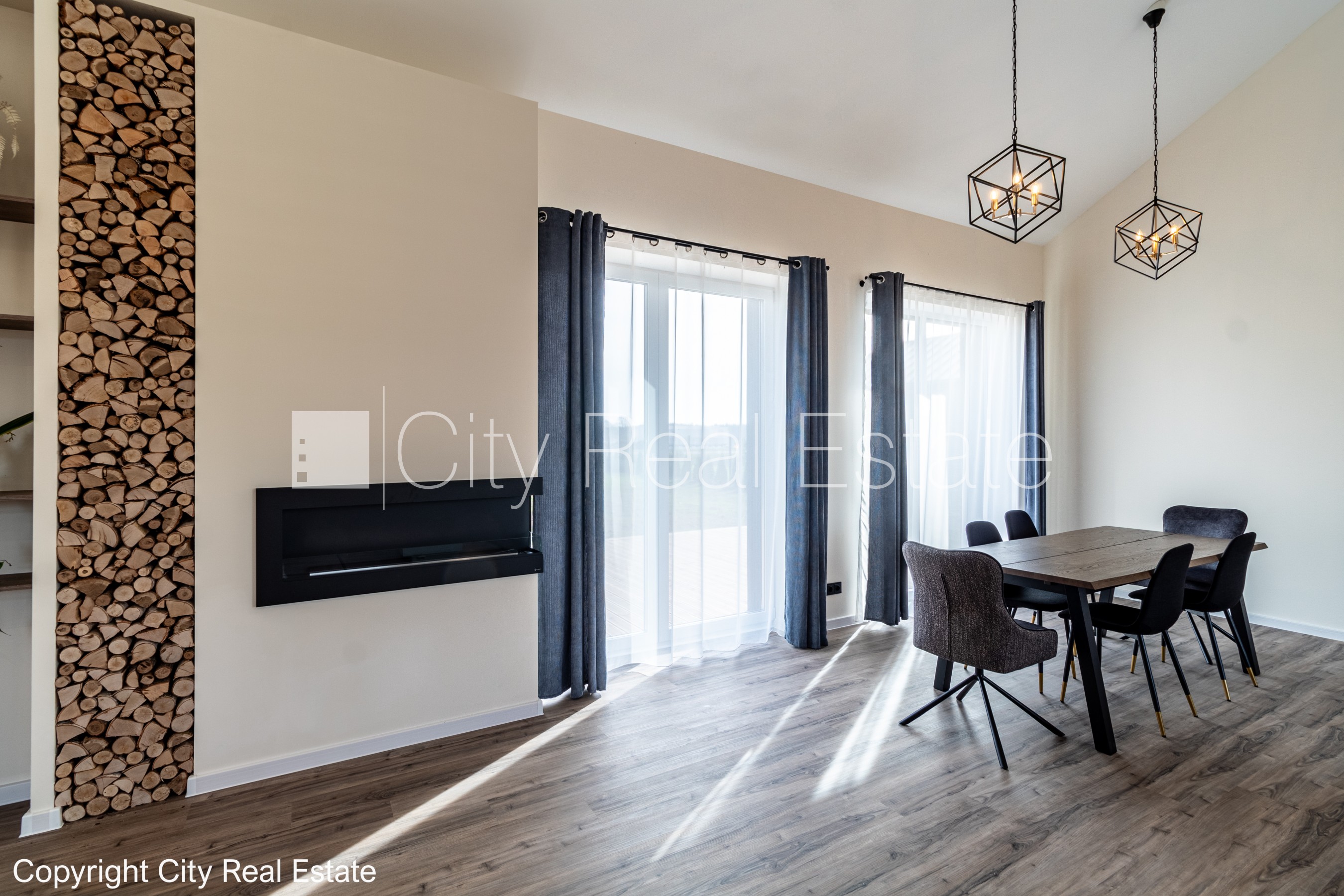 Sludinājumi. Dvīņu māja, energo efektīva māja, iežogota teritorija ar metāla sētu, vieta vairākām automašīnām, Cena: 350000 EUR Foto #8