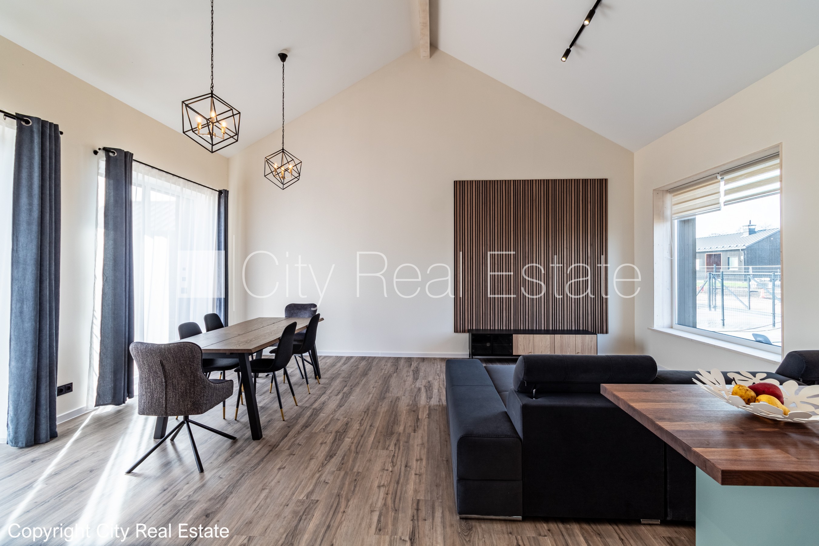 Sludinājumi. Dvīņu māja, energo efektīva māja, iežogota teritorija ar metāla sētu, vieta vairākām automašīnām, Cena: 350000 EUR Foto #7