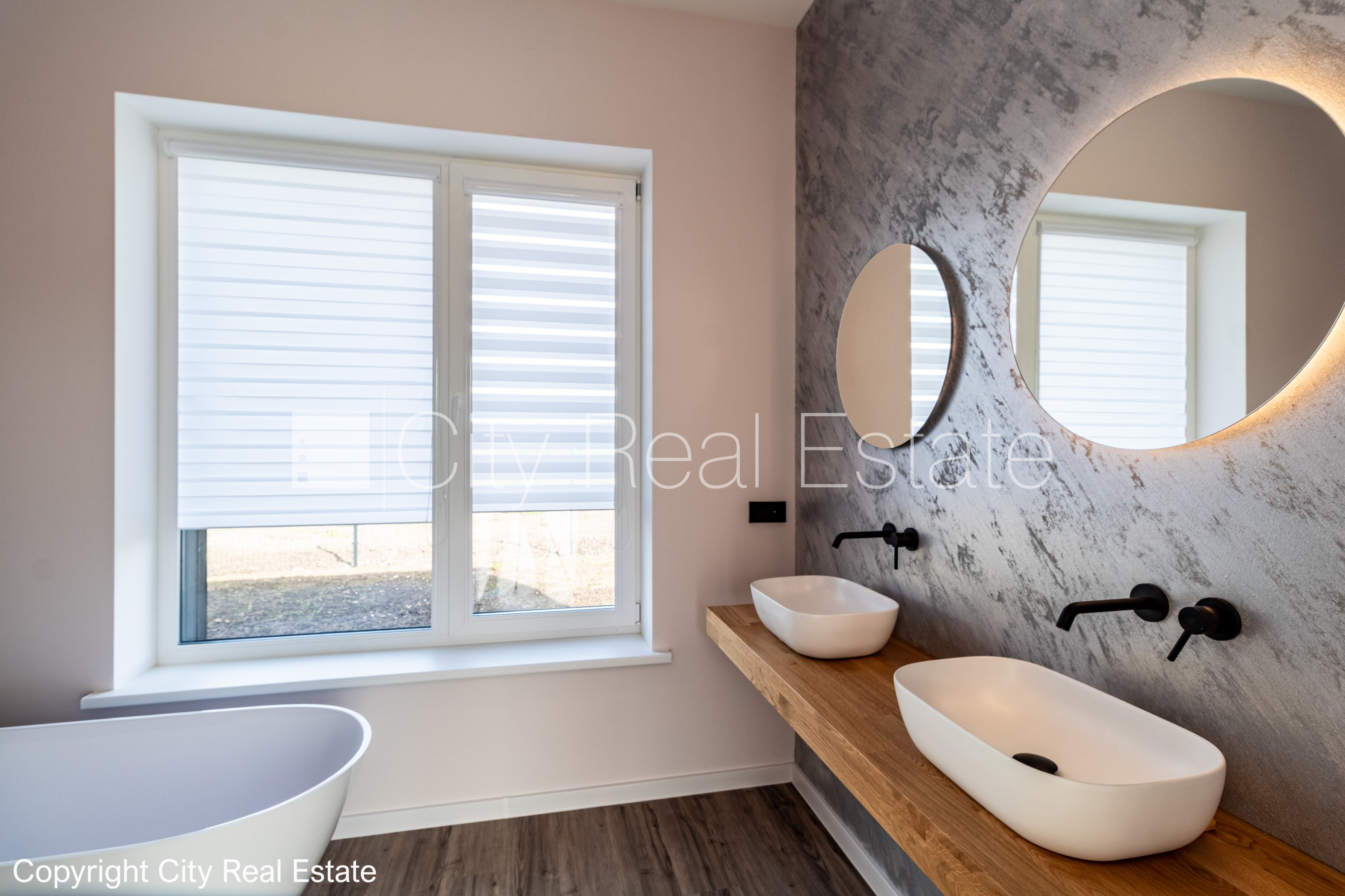 Sludinājumi. Dvīņu māja, energo efektīva māja, slēgta teritorija, iežogota teritorija ar metāla sētu, vieta Cena: 359000 EUR Foto #21