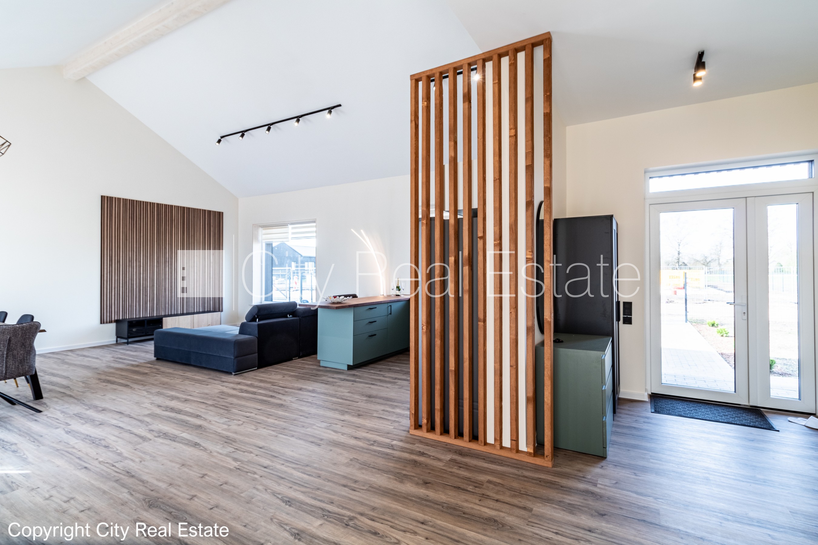 Sludinājumi. Dvīņu māja, energo efektīva māja, slēgta teritorija, iežogota teritorija ar metāla sētu, vieta Cena: 359000 EUR Foto #10