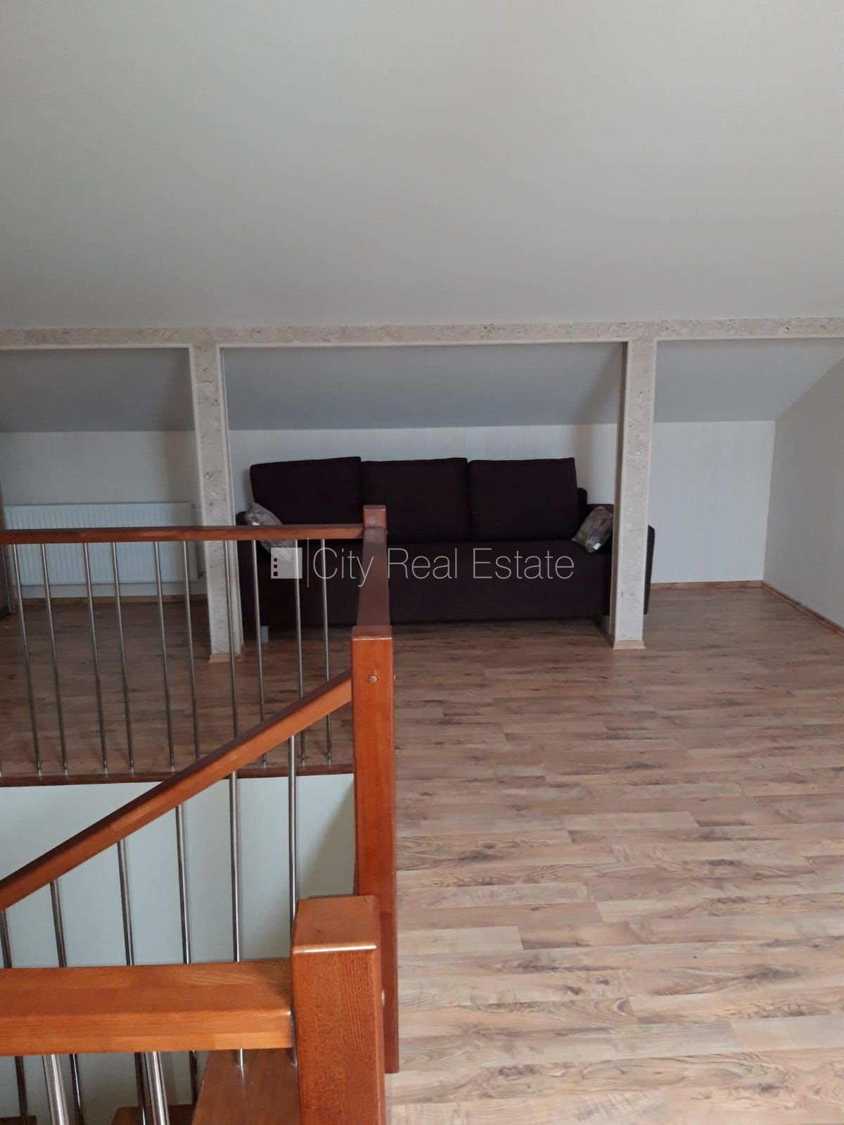 Sludinājumi. Rindu māja, labiekārtots apzaļumots pagalms, slēgta teritorija, teritorijas iebrauktuves vārti Cena: 240000 EUR Foto #19